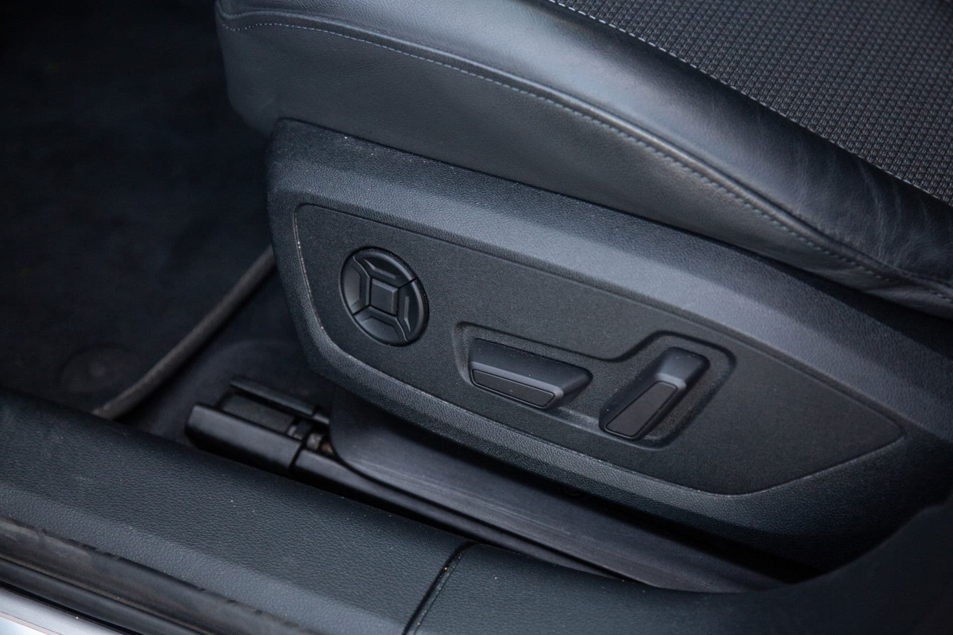 Audi A6 Avant 40 TFSI S edition Competition , Panoramadak, Trekhaak, Adaptive cruise, thumbnail 25