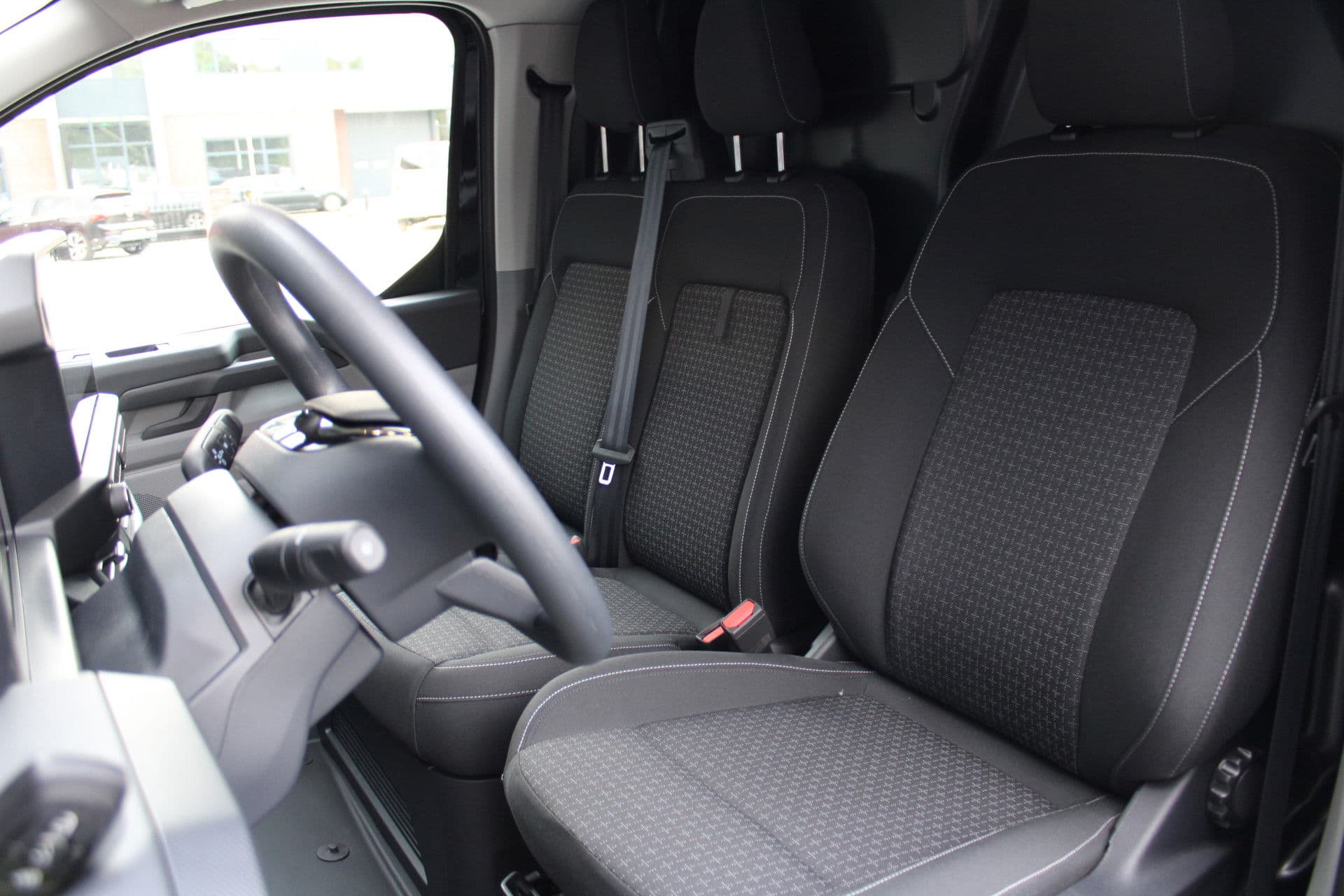 Ford Transit Custom 320 2.0 TDCI L2H1 Trend 170pk - Achterklep - Carplay - Android - LED koplampen - Stoelverwarming - 70l tank - Rijklaar thumbnail 11