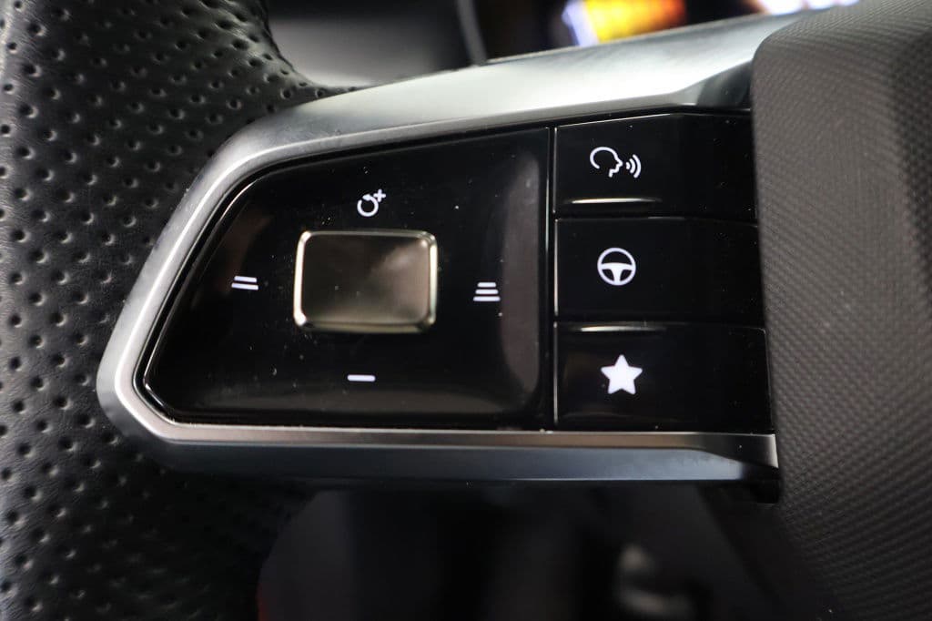 MG ZS Hybrid+ 1.5 Luxury thumbnail 16