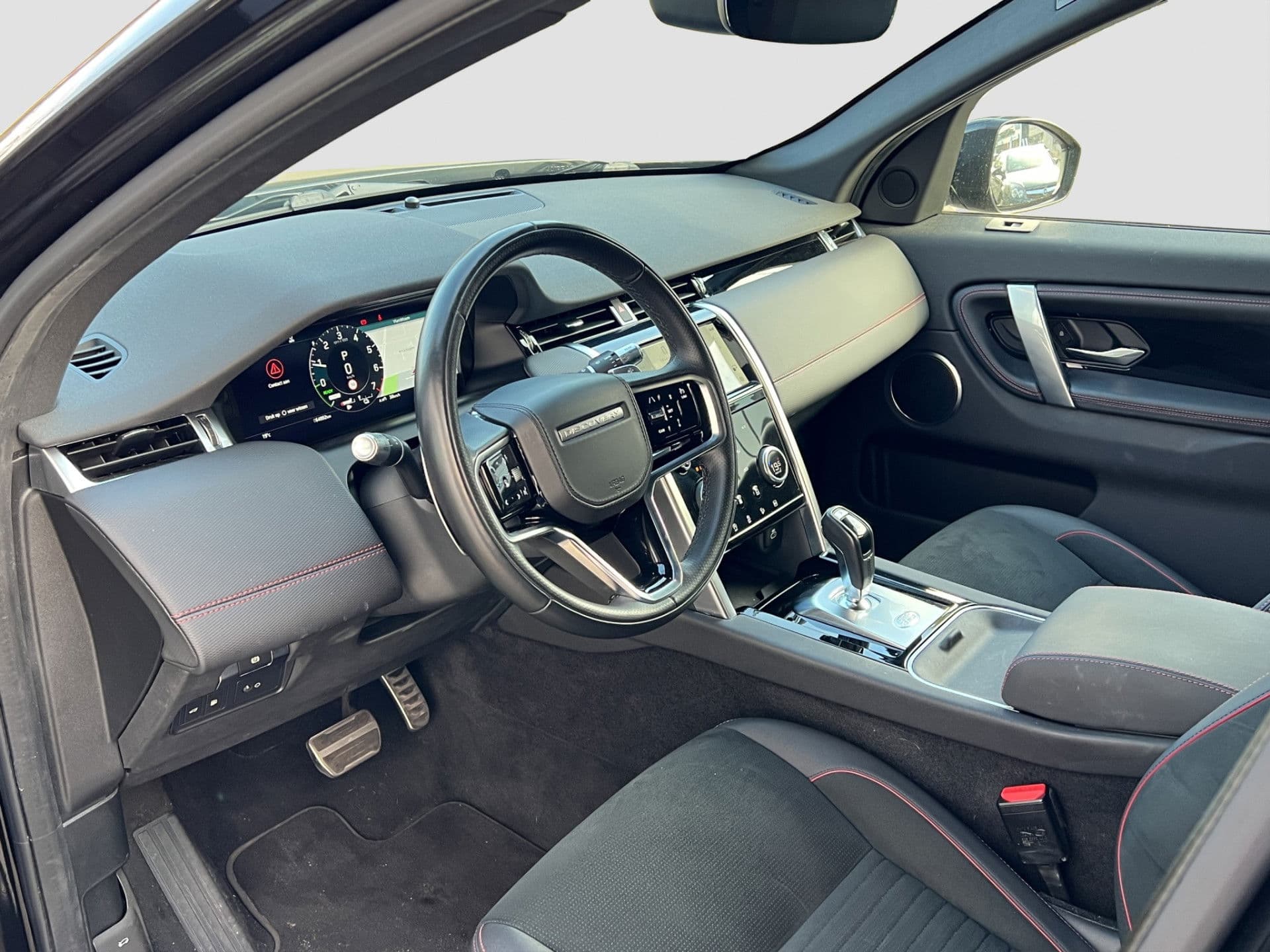 Land Rover Discovery Sport P300e 1.5 R-Dynamic SE R-Dynamic | Virtual | Adaptive Cruise | 360* | 20"| thumbnail 2