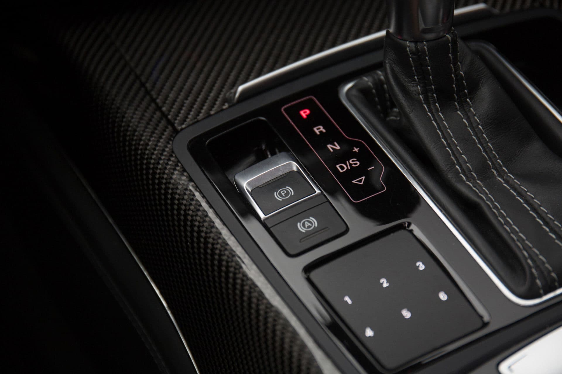 Audi RS6 Avant 4.0 TFSI Quattro Performance , Milltek, Keramisch, Panoramadak, Carbon, Nachtzicht, Vol! thumbnail 32