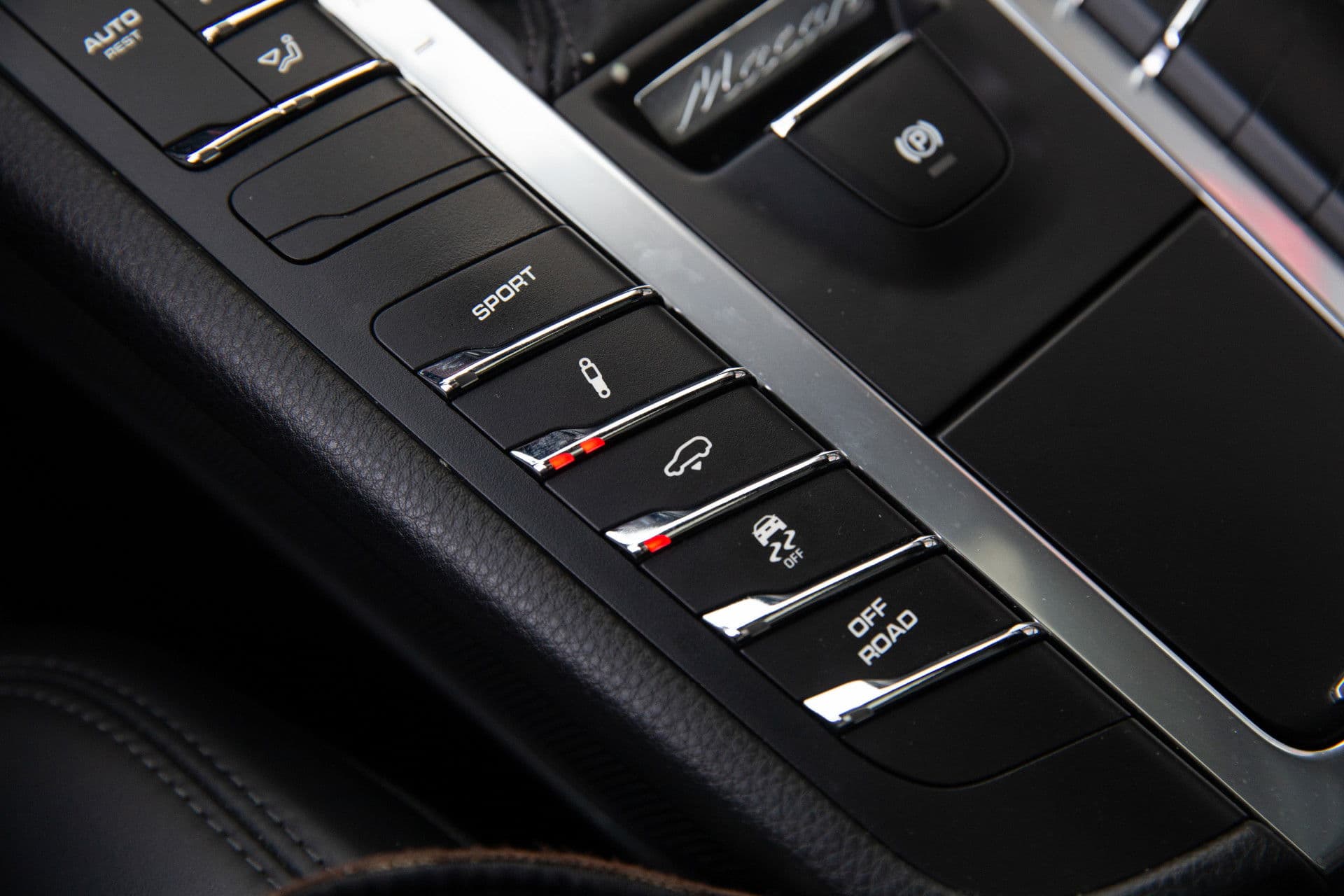 Porsche Macan 2.0 , Panoramadak, Memory, NAP, Luchtvering, thumbnail 20