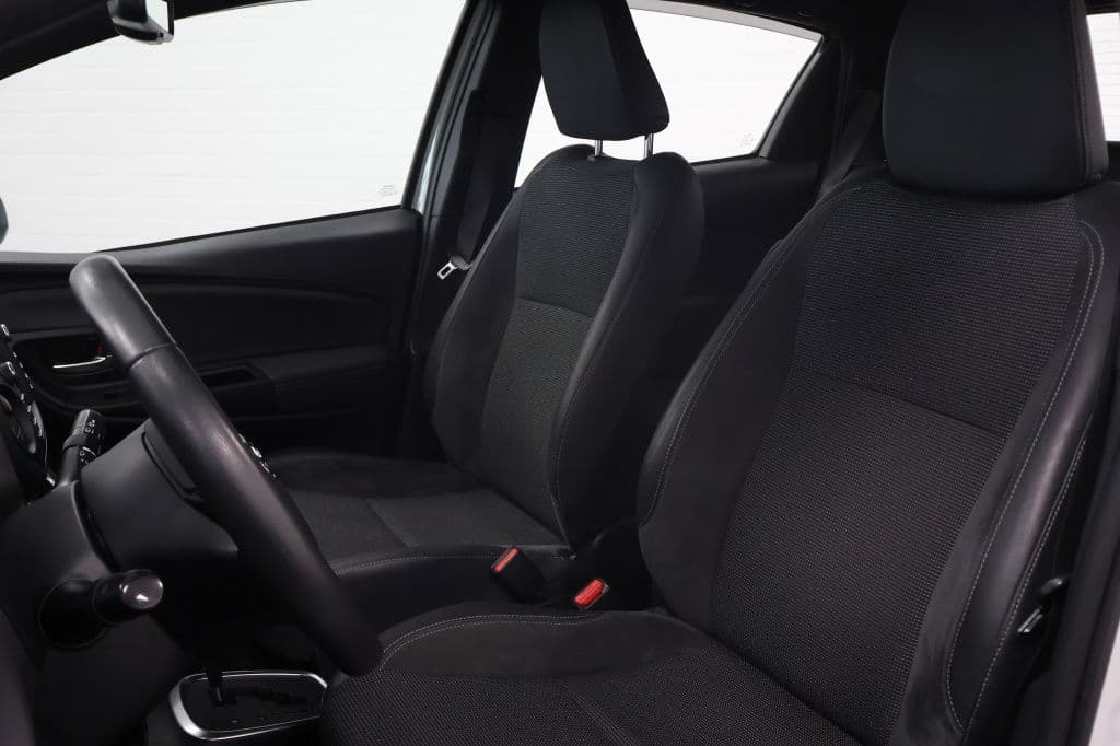 Toyota Yaris 1.5 Hybride Executive thumbnail 5