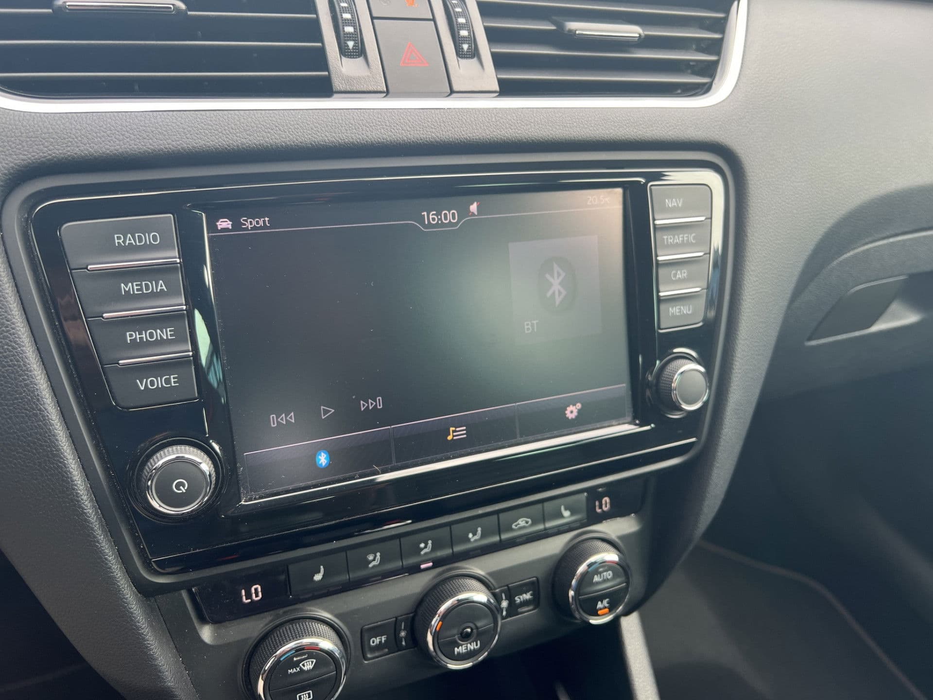 Škoda Octavia Combi 2.0 TSI RS 230 | Memory Stoelen | Stoelverw. | thumbnail 19