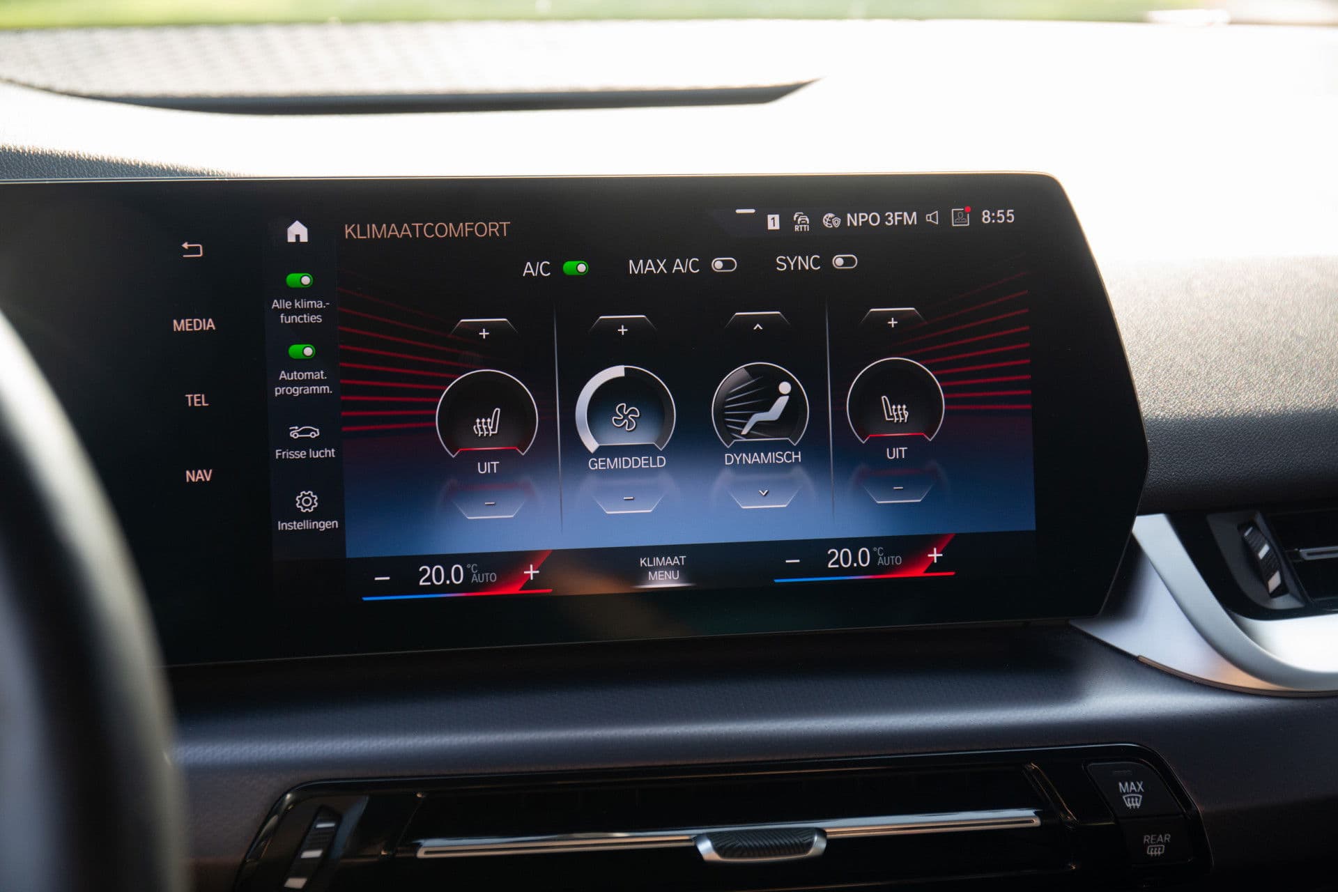 BMW 2 Serie Active Tourer 225e xDrive M-Sport , Trekhaak, Sportstoelen, Achteruitrijcamera thumbnail 13