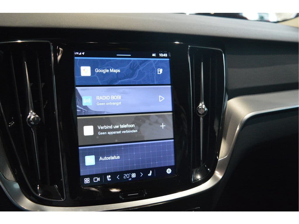 Volvo V60 2.0 T6 Plug-in hybrid AWD Plus Dark leer trekhaak !! thumbnail 20