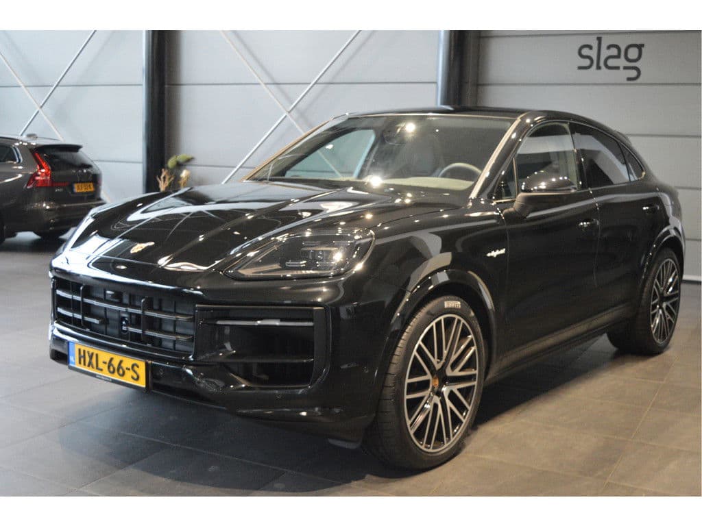 Porsche Cayenne Coupé 3.0 E-Hybrid pano camera Bose leer 22 inch !! thumbnail 2