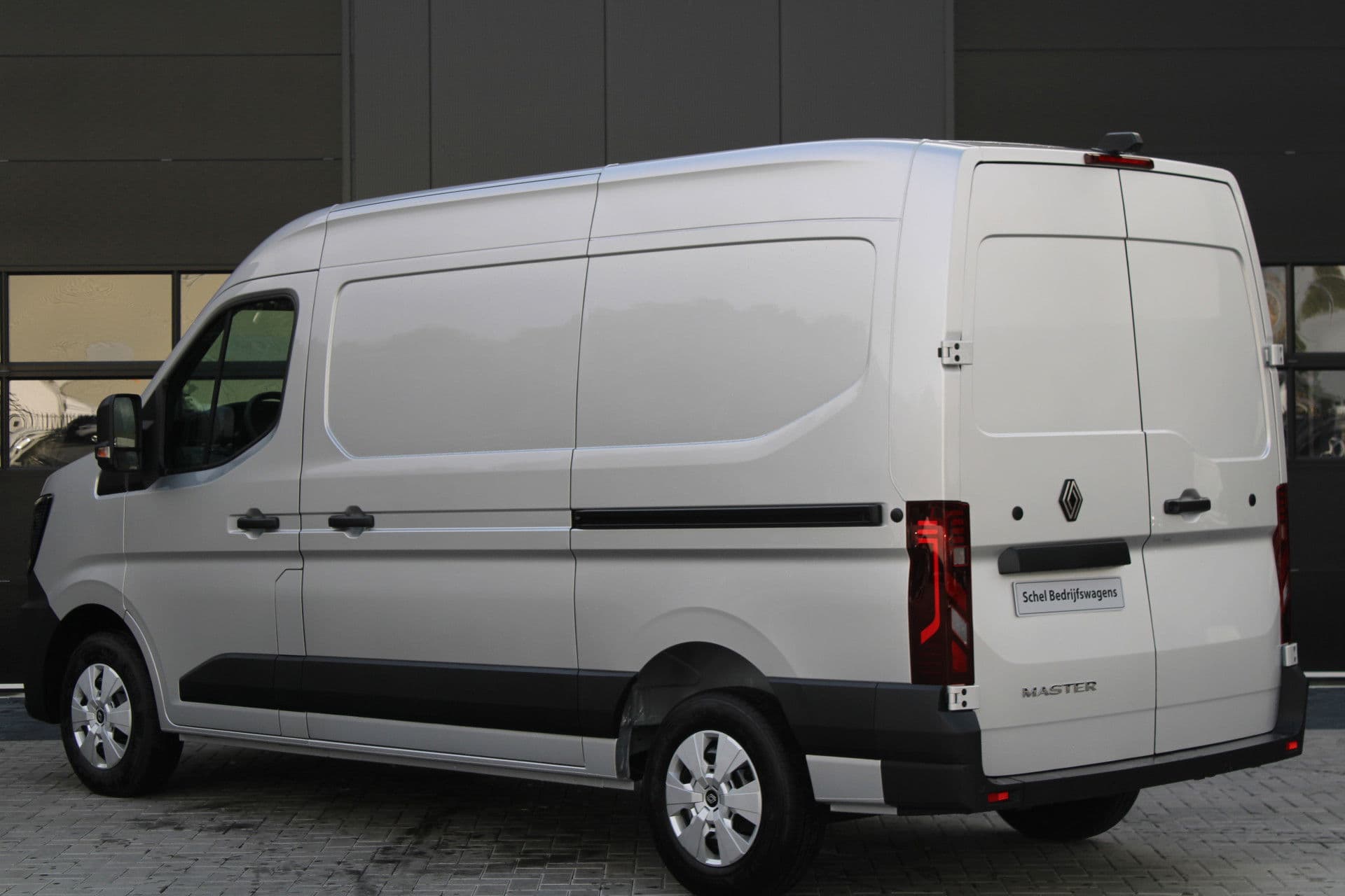 Renault Master T35 2.0 dCi 170pk L2H2 Extra - 2x Schuifdeur - Navigatie - Blind Spot - Camera - Stoelverwarming - Verwarmde voorruit - Rijklaar thumbnail 9