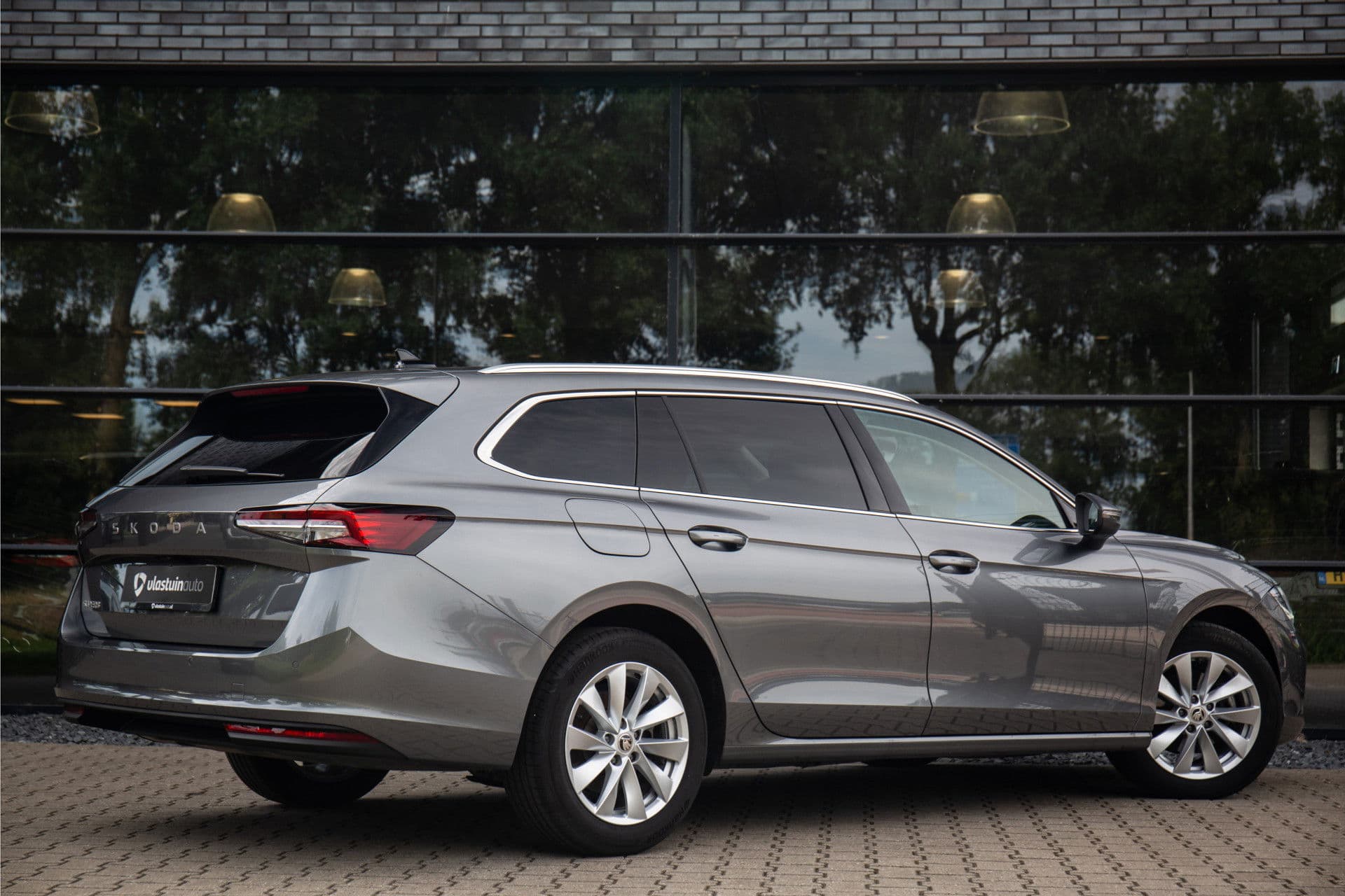 Škoda Superb Combi 1.5 TSI MHEV First Edition , Adaptive cruise, Massage, Stuur/stoelverwarming, thumbnail 3