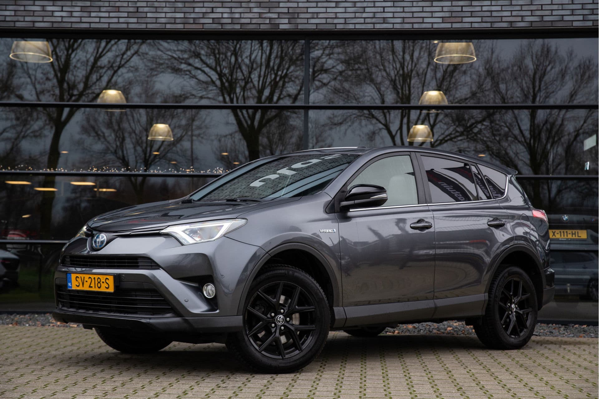 Toyota RAV4 2.5 Hybrid Black Edition , Panoramadak, Trekhaak, thumbnail 6