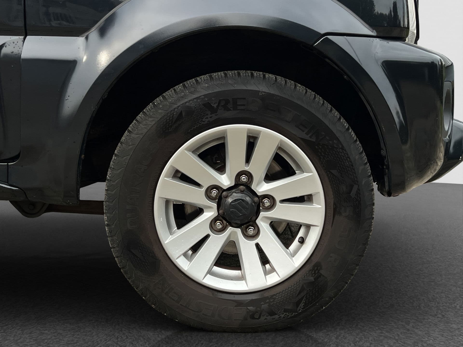 Suzuki Jimny 1.3 Exclusive | 4WD | 4-Persoons | Trekhaak thumbnail 2