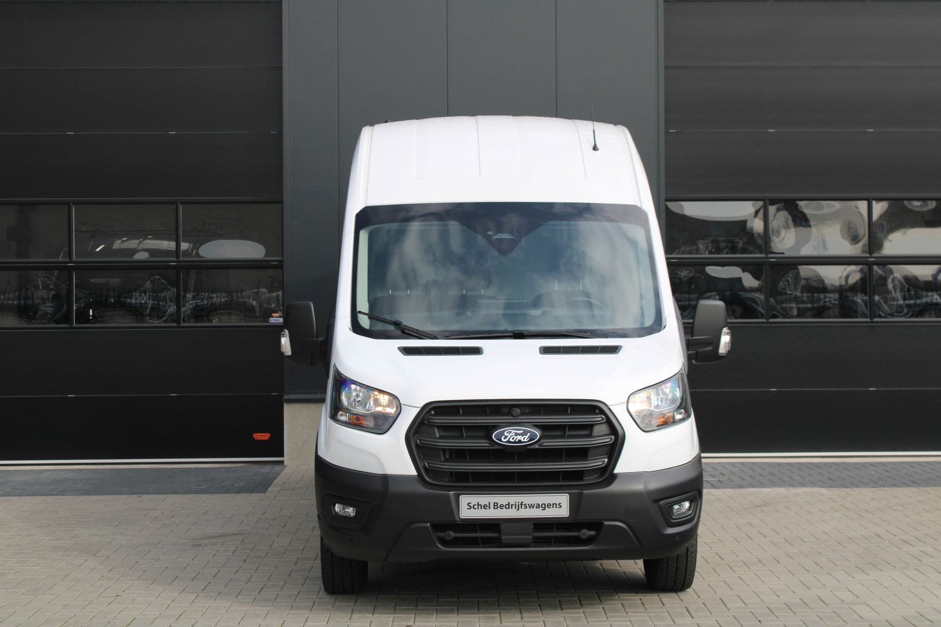 Ford Transit 350 2.0 TDCI L4H3 Trend RWD 130pk - 270gr deuren - Camera - Cruise - Carplay - Airco - PDC - Rijklaar thumbnail 2