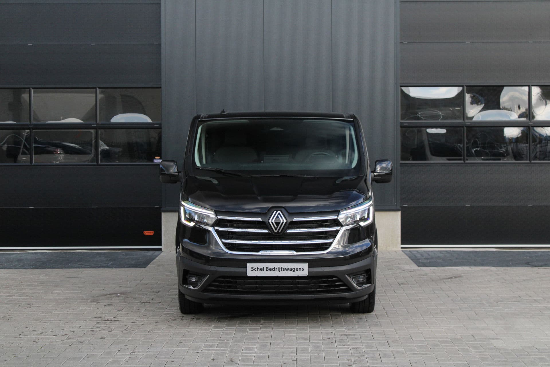 Renault Trafic 2.0 Blue dCi 130pk T29 L2H1 Advance Dubbele Cabine - Carplay - Android - 2x Schuifdeur - Passagiersstoel - Camera - LED - Rijklaar thumbnail 2