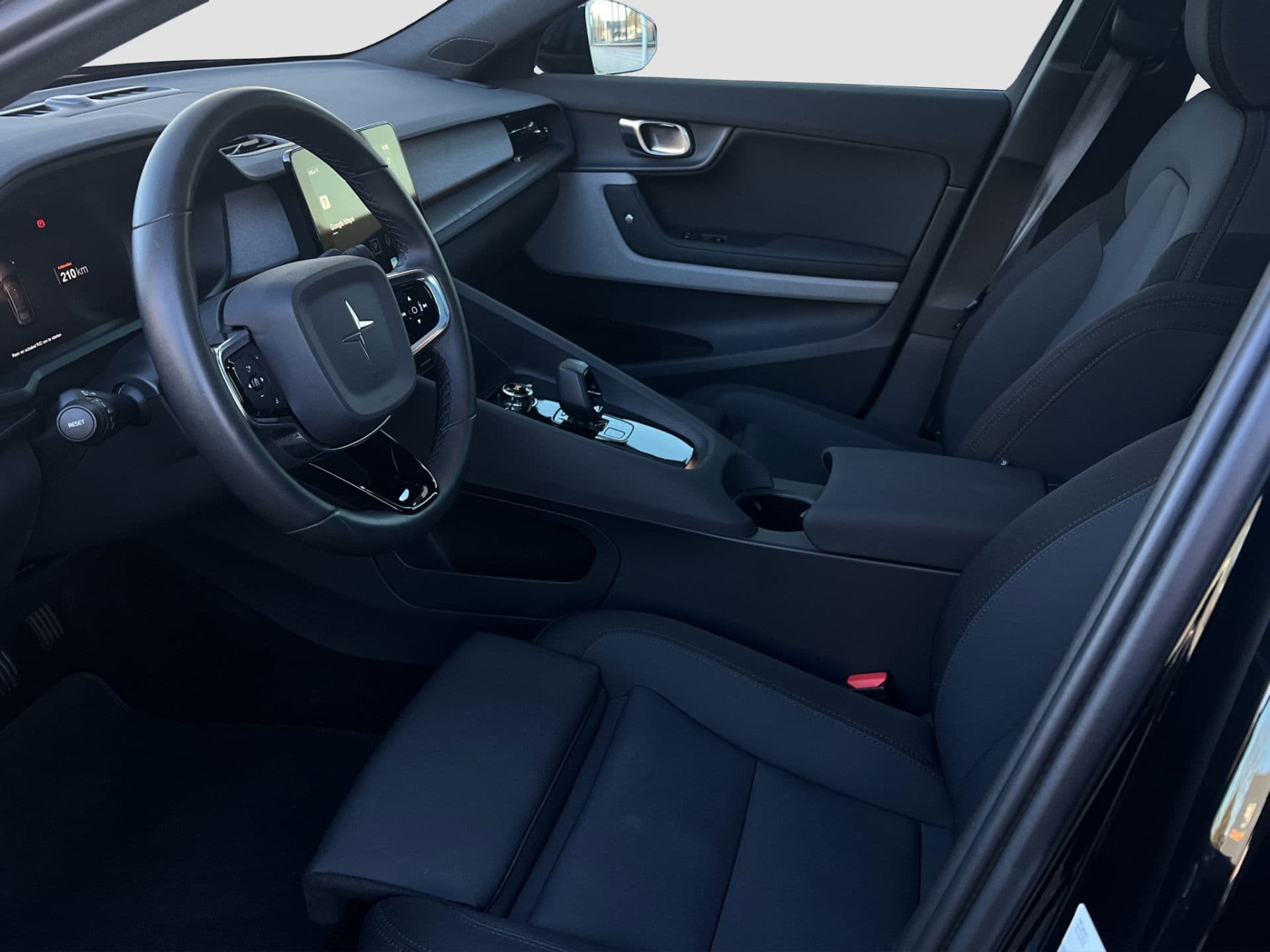 Polestar 2 Long Range Dual Motor Launch Edition 78kWh | Trekhaak | H/K audio | Pano | Pilot pakket thumbnail 2