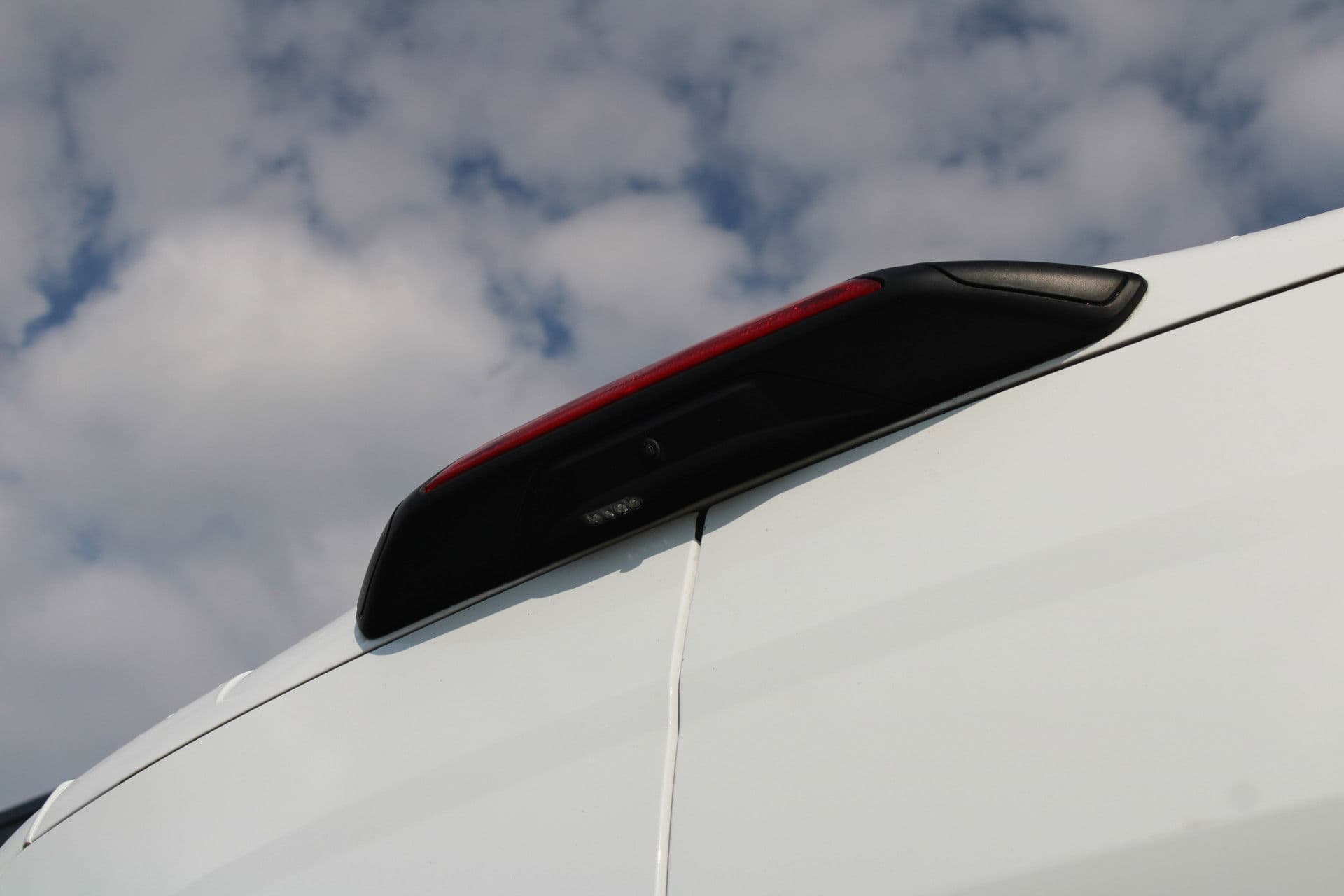 Ford Transit 350 2.0 TDCI L4H3 Trend RWD 130pk - 270gr deuren - Camera - Cruise - Carplay - Airco - PDC - Rijklaar thumbnail 22