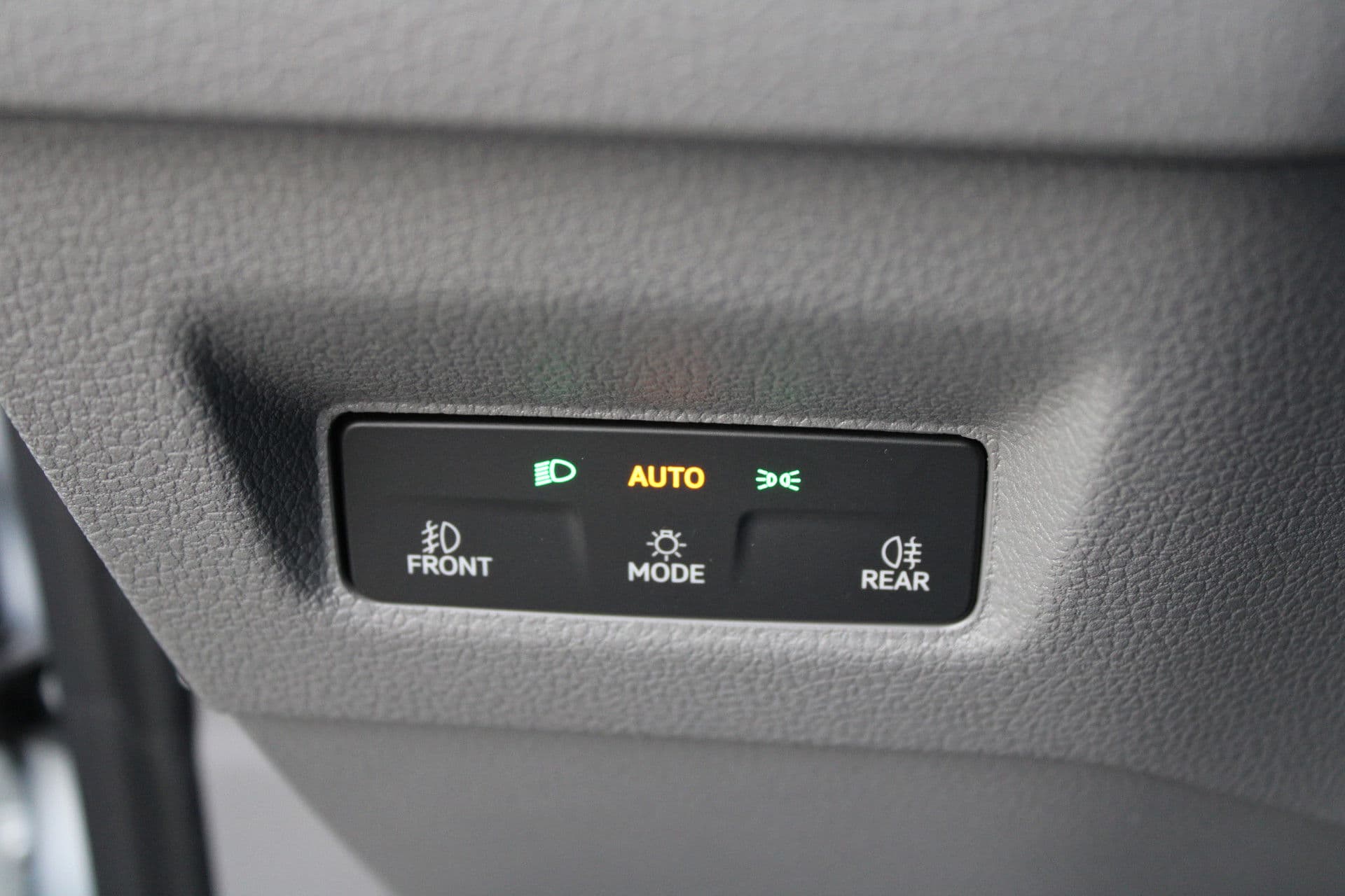 Volkswagen Crafter 35 2.0 TDI L3H2 177pk - Facelift - Navigatie - LED - Geveerde stoel - Virtual cockpit - Camera - Verwarmd stuur - Stoelverwarming - Rijklaar thumbnail 21