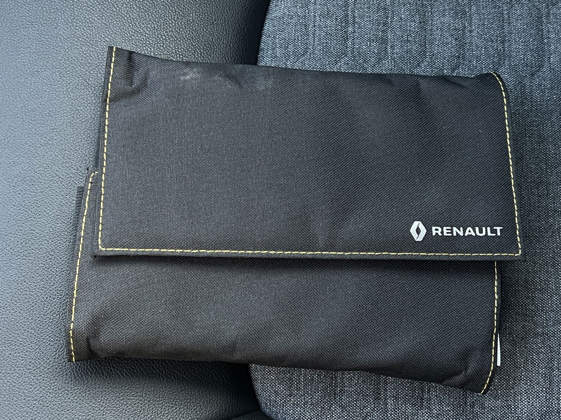 Renault ZOE R110 Limited 41 kWh (ex Accu) | Carplay | PDC | Trekhaak thumbnail 27