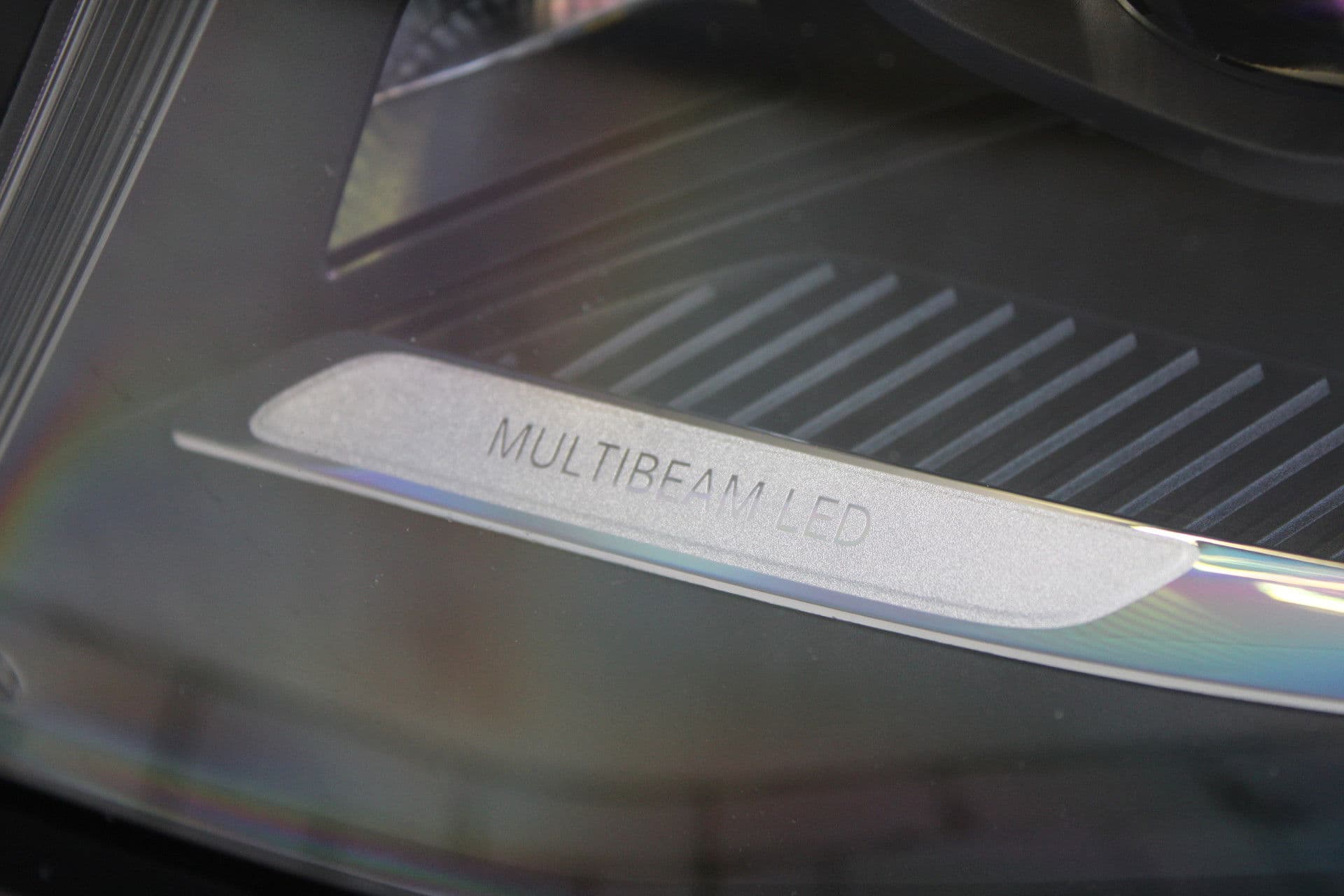 Mercedes-Benz V-Klasse 300d - Avantgarde - DC - 4-matic - 360 Cam - Multibeam - Elektrische schuifdeuren - Digitale spiegel - Volle auto - Rijklaar thumbnail 44