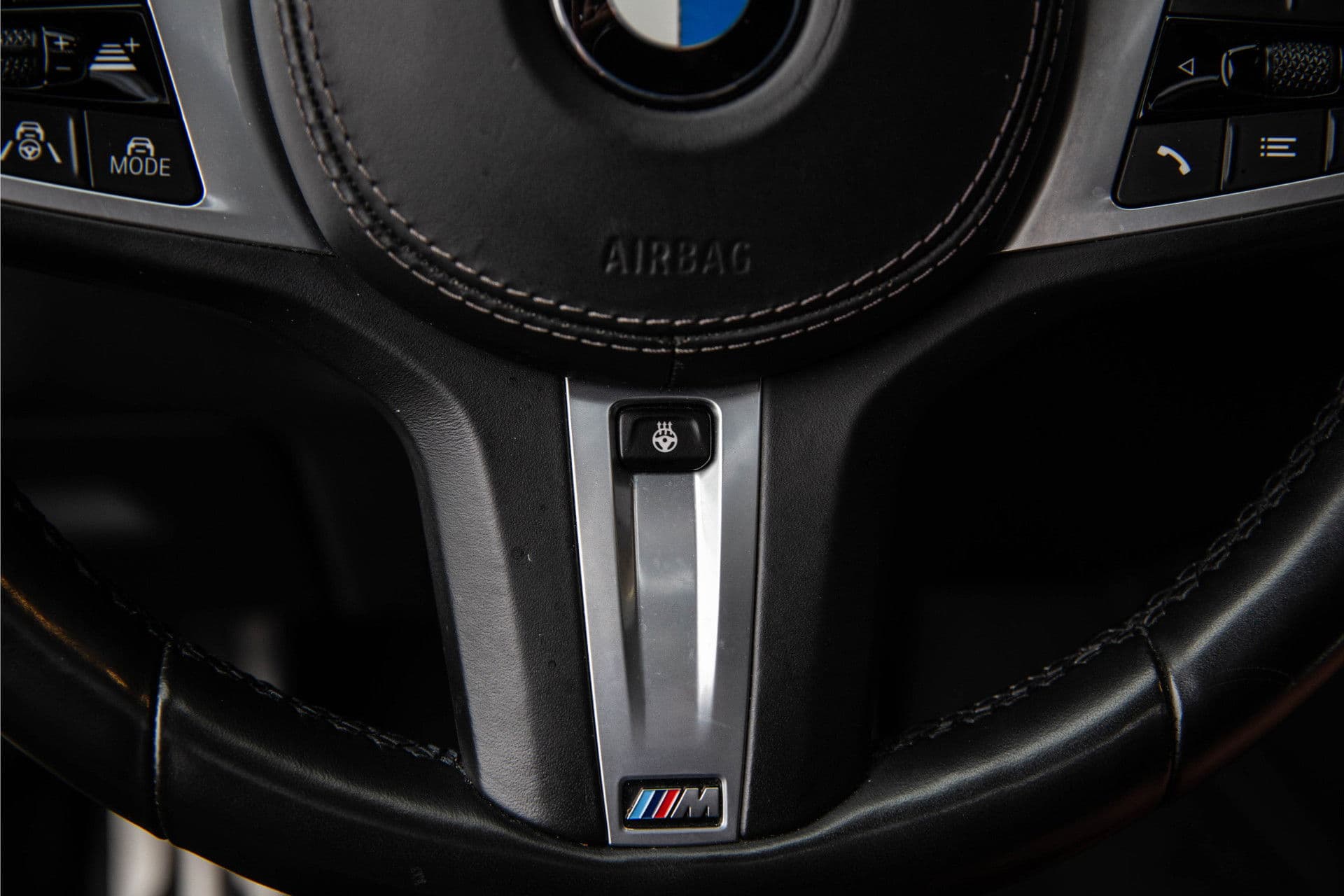 BMW X6 M50i High Executive , Laser, Trekhaak, Harman Kardon, Bekerverwarmer/verkoeler, Panoramadak thumbnail 18