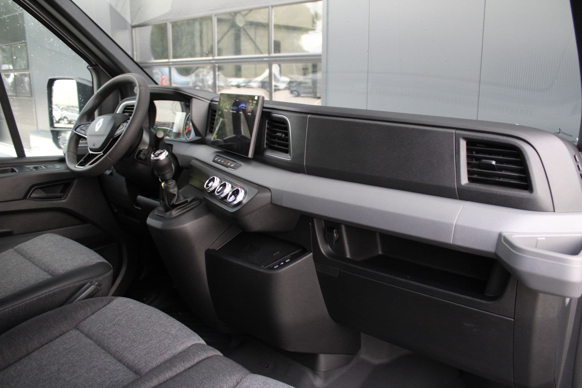 Renault Master T35 2.0 dCi 170pk L2H2 Extra - Navigatie - Camera - 270 gr deuren - Parkeersensoren - Draadloos laden - Rijklaar thumbnail 41