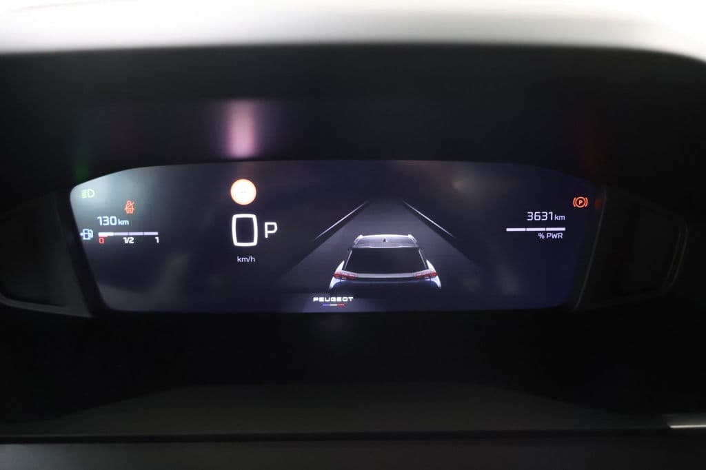 Peugeot 2008 1.2 Hybride 145 Allure | 360 Camera | Luxe thumbnail 18