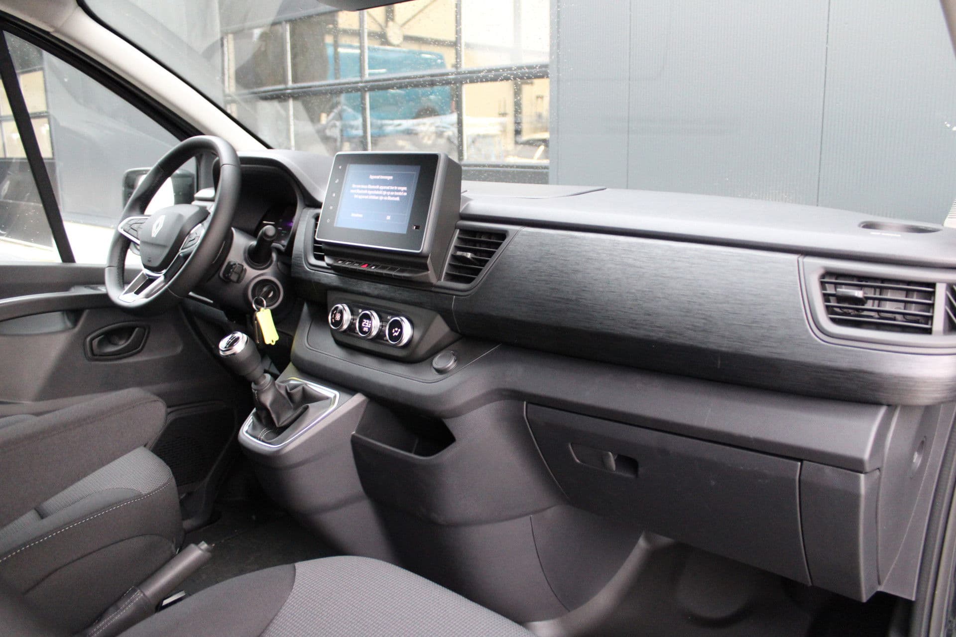 Renault Trafic 2.0 Blue dCi 130pk T29 L2H1 Advance Dubbele Cabine - Carplay - Android - 2x Schuifdeur - Passagiersstoel - Camera - LED - Rijklaar thumbnail 34