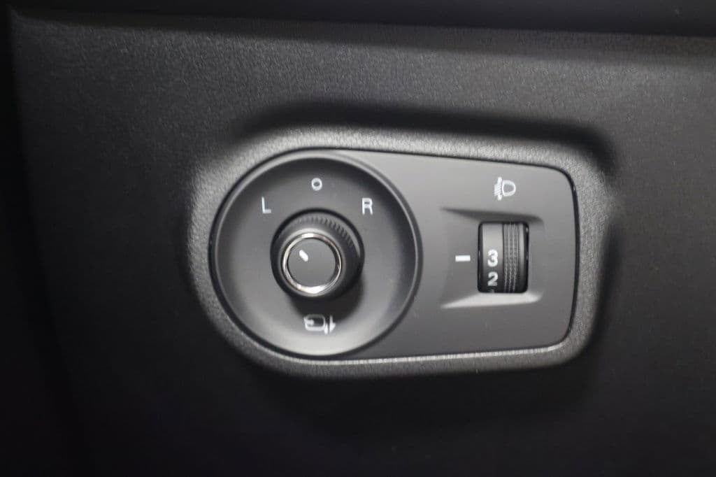 MG ZS Hybrid+ 1.5 Luxury thumbnail 12