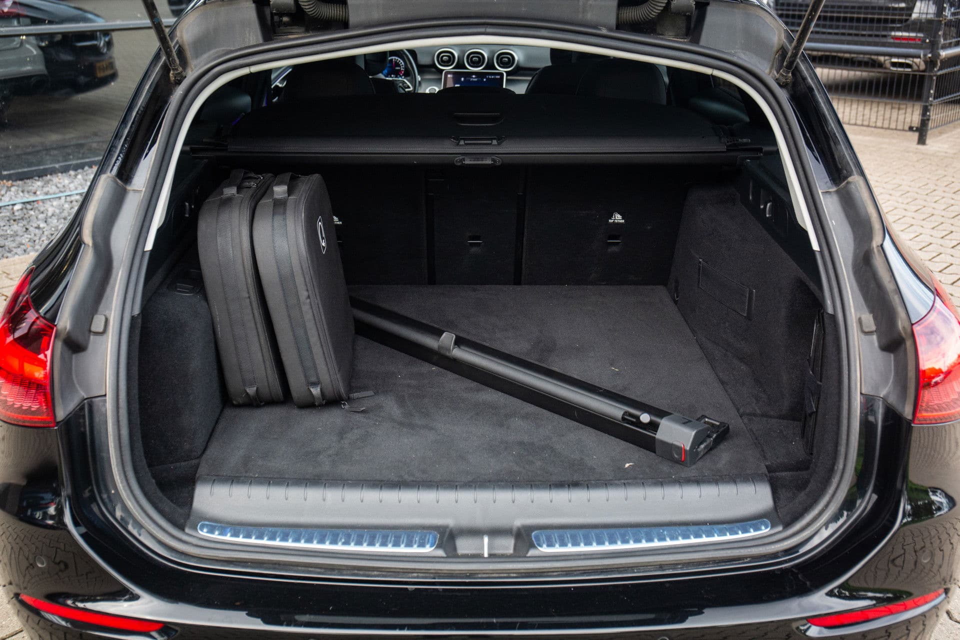 Mercedes-Benz C-Klasse Estate 300 e Luxury Line , Sfeerverlichting, Trekhaak, Night-pakket, thumbnail 30