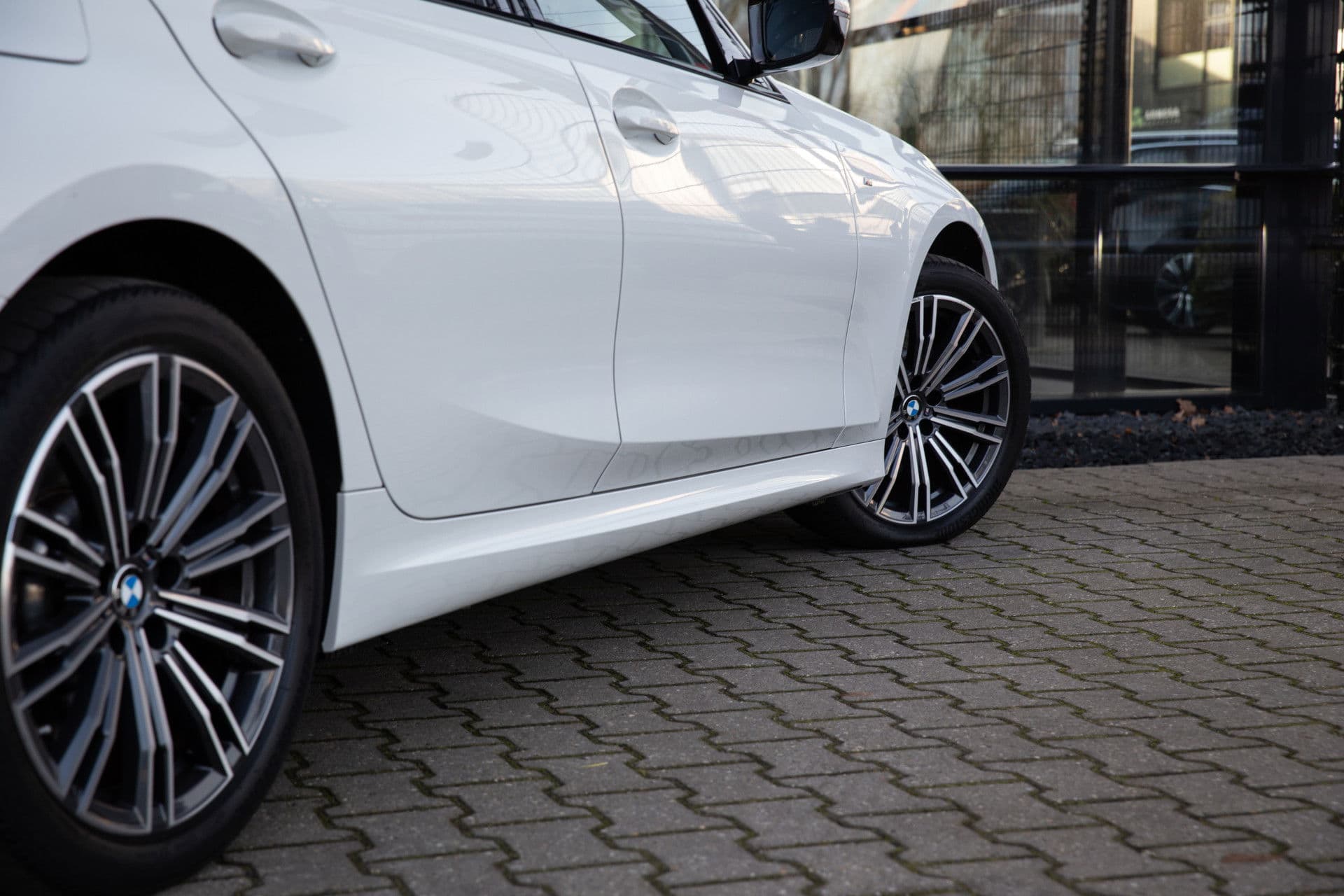 BMW 3-serie 320e Business Edition Plus , Panoramadak, Leer, Carplay, thumbnail 10