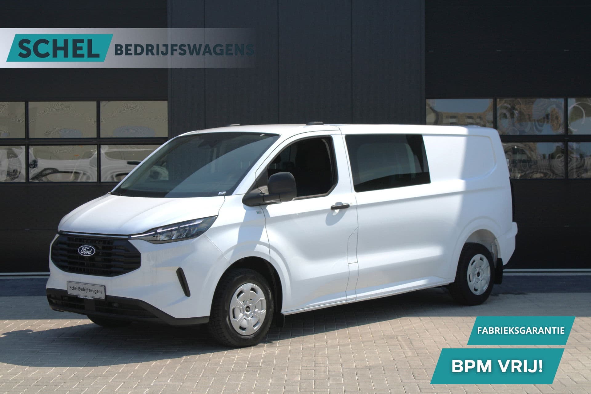 Ford Transit Custom 320 2.0 TDCI L2H1 Trend DC 136pk - Carplay - Android - Camera - Trekhaak - LED koplampen - Stoelverwarming - Draadloos laden - Rijklaar