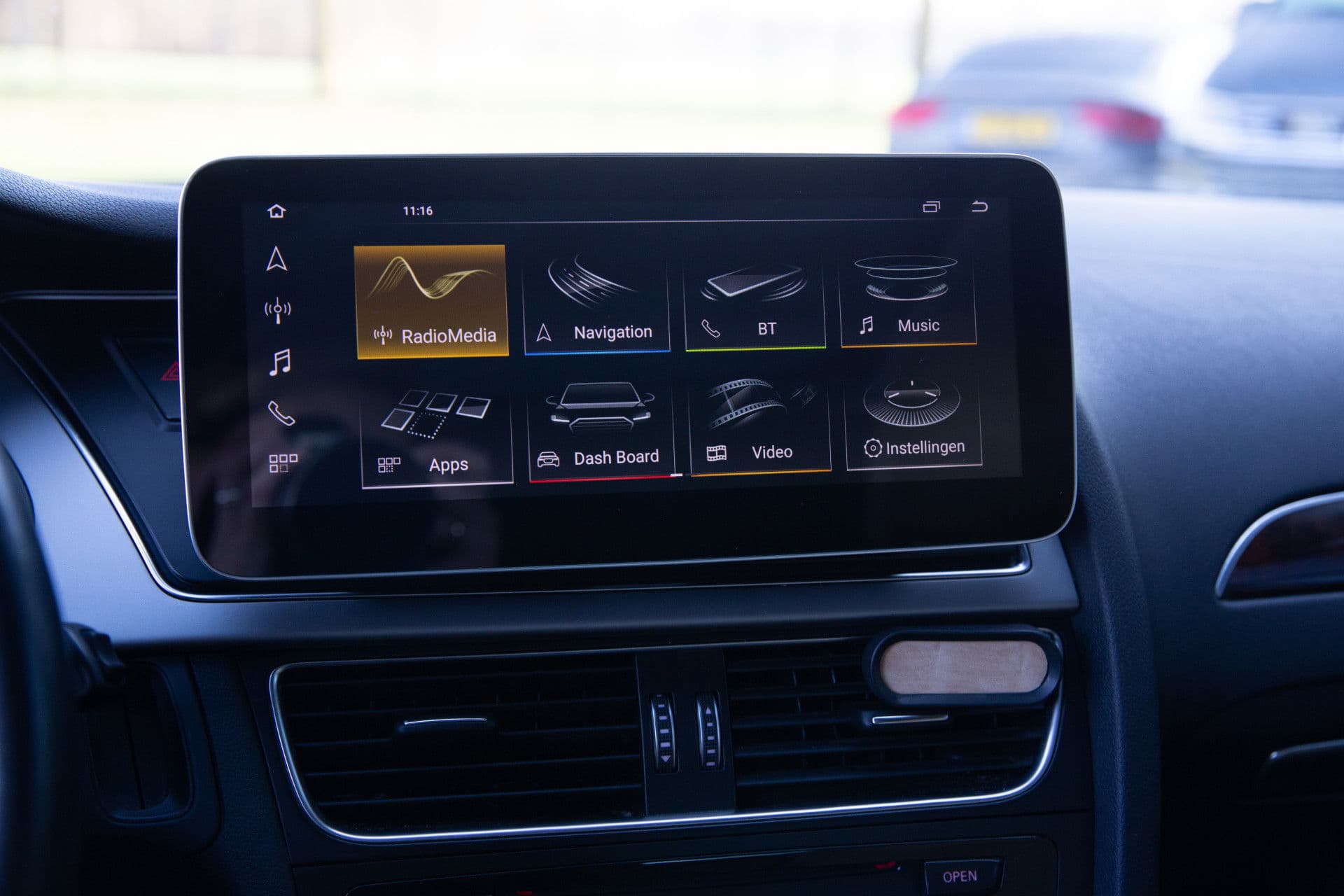 Audi A4 Avant 1.8 TFSI Business Edition , Stoelverwarming, Panoramadak, Apple Carplay, Keyless entry thumbnail 20