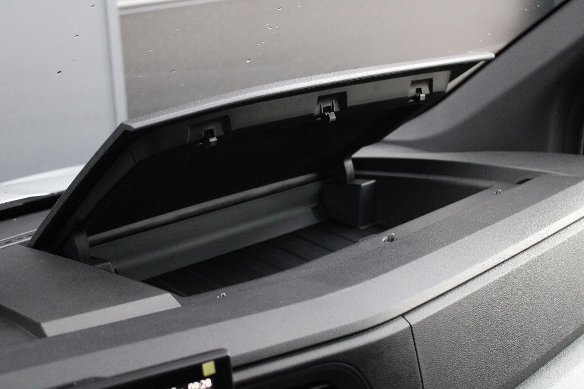 Renault Master T35 2.0 dCi 170pk L2H2 Extra - Navigatie - Camera - 270 gr deuren - Parkeersensoren - Draadloos laden - Rijklaar thumbnail 33