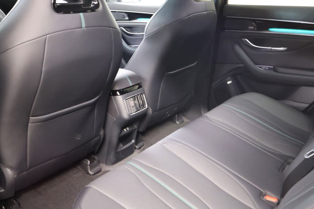 BYD SEAL U 1.5 DM-i FWD Boost | BYD Specialist in Limburg thumbnail 10