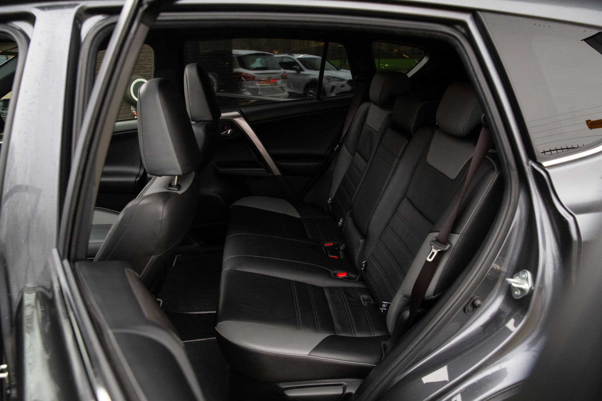 Toyota RAV4 2.5 Hybrid Black Edition , Panoramadak, Trekhaak, thumbnail 9