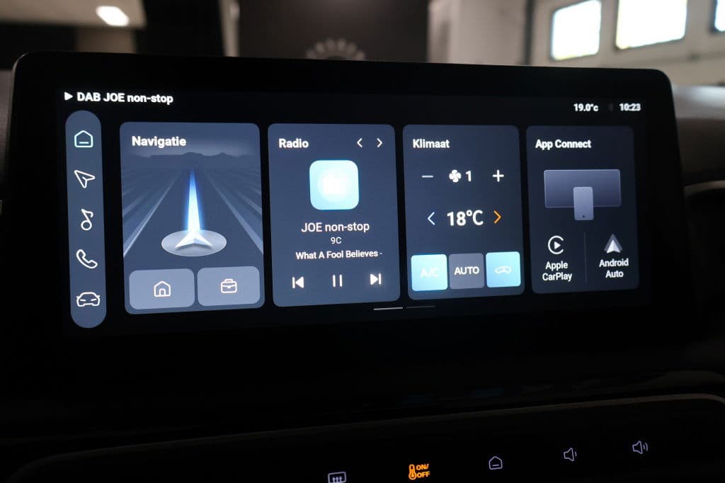 MG MG3 Hybrid+ 1.5 Hybrid+ Luxury thumbnail 22