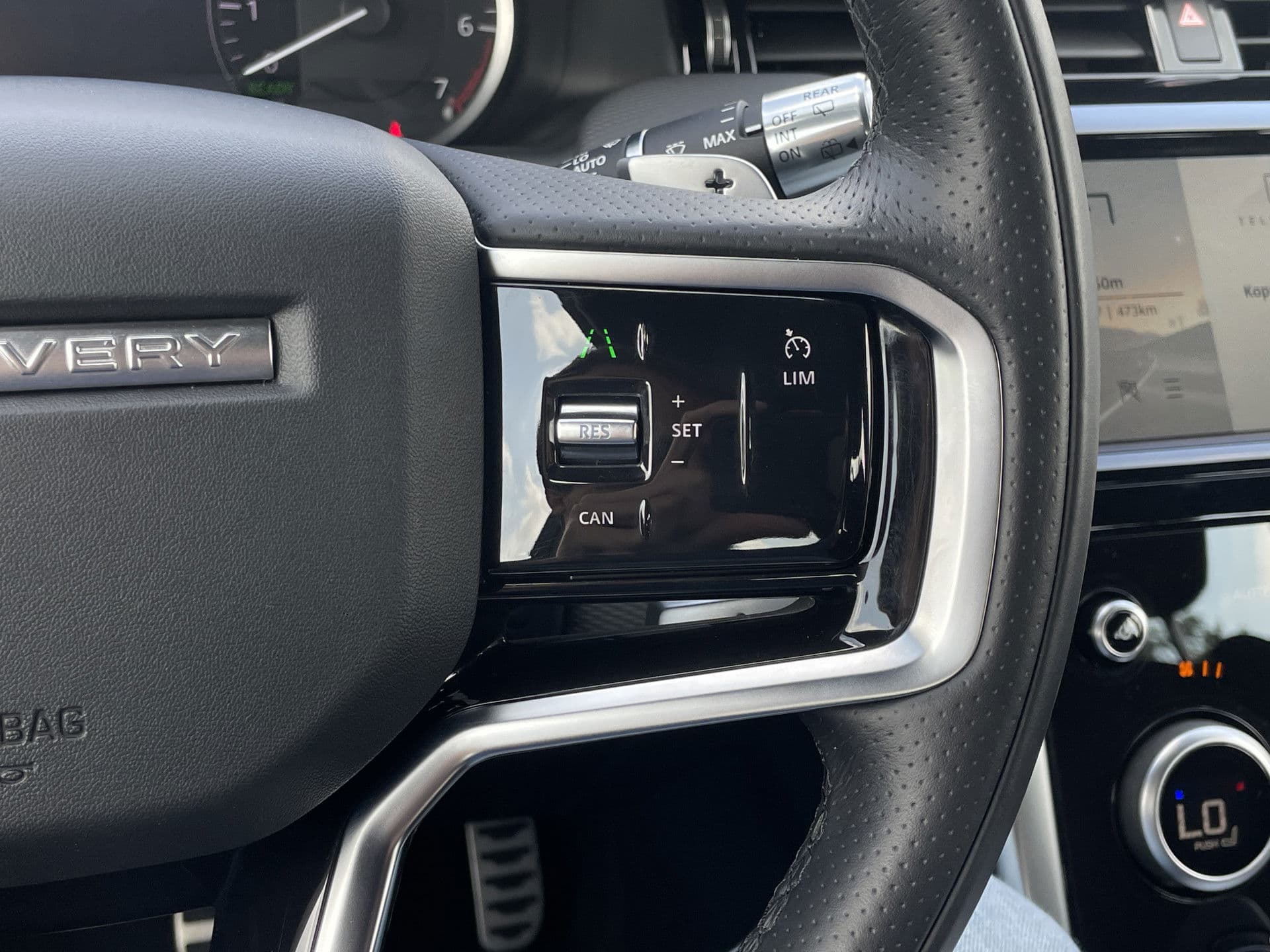 Land Rover Discovery Sport P300e R-Dynamic S | 360 Camera | Alcantara thumbnail 13