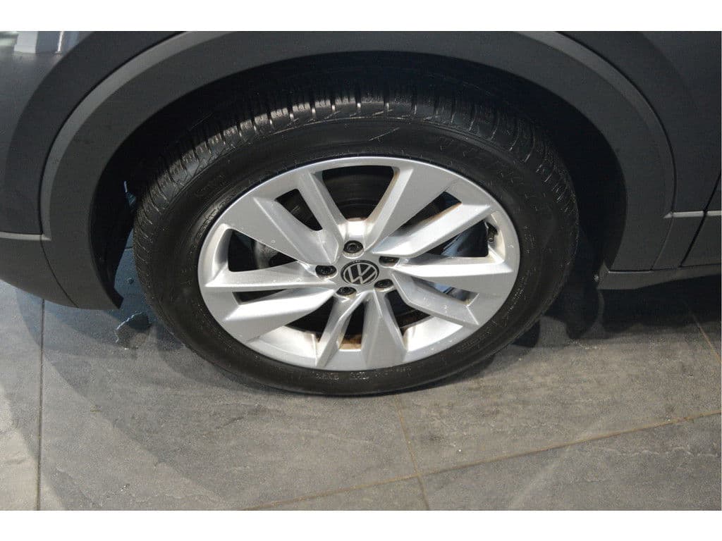 Volkswagen T-Cross 1.5 TSI LIFE carplay cruise camera led pdc 17 inch 150 pk !! thumbnail 9