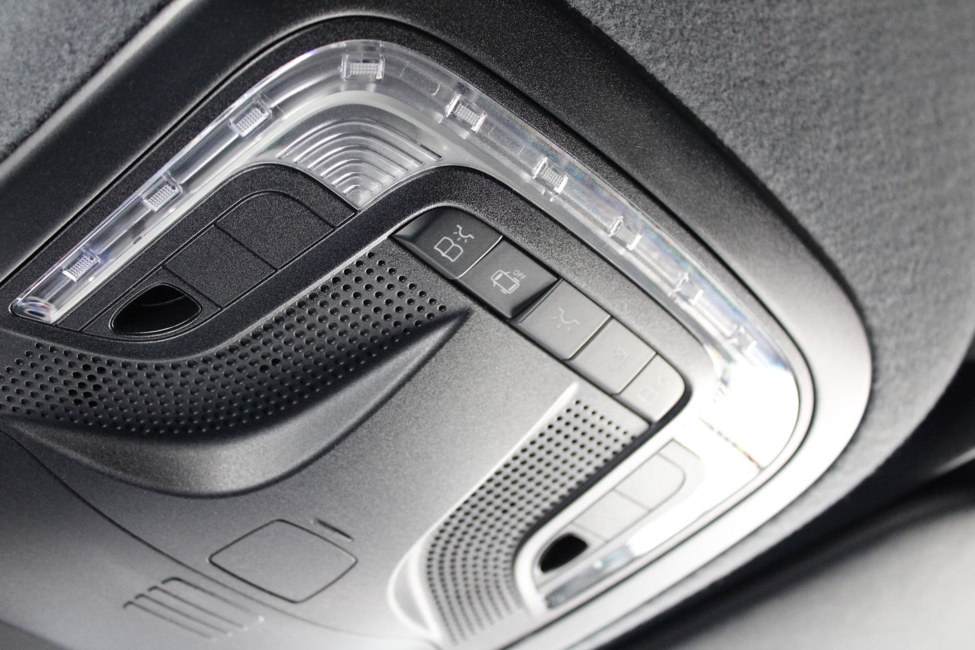 Mercedes-Benz Sprinter 317CDI L2H2 Select - LED - Mbux 10 - 3.5t Trekhaak - Geveerde Stoel - Betimmering - Camera - Carplay - Blind spot - Cruise - Rijklaar thumbnail 33