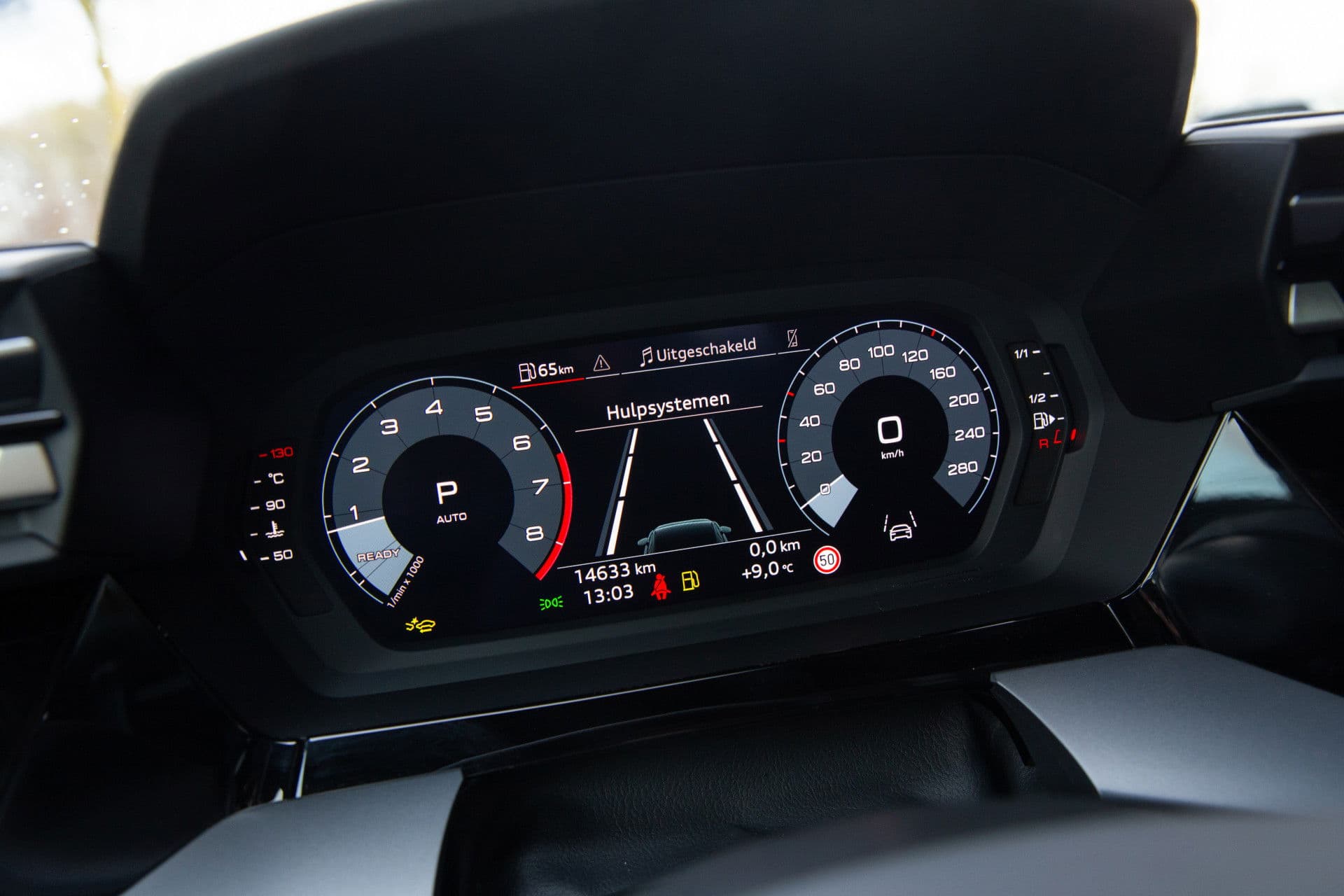 Audi A3 Sportback 35 TFSI S edition , Panoramadak, Sonos audio, Adap. cruise, Sfeerverlichting thumbnail 5