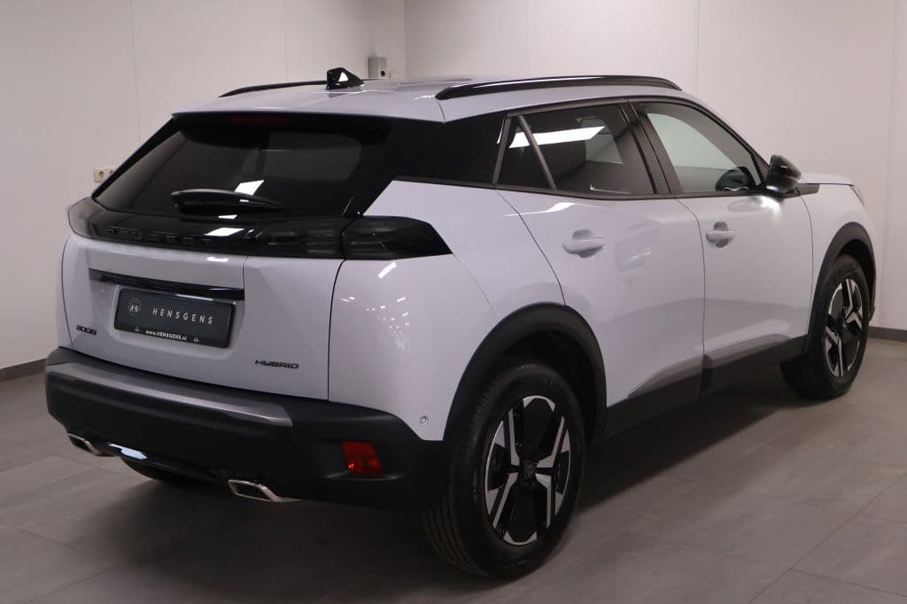 Peugeot 2008 1.2 Hybride 145 Allure | 360 Camera | Luxe thumbnail 3