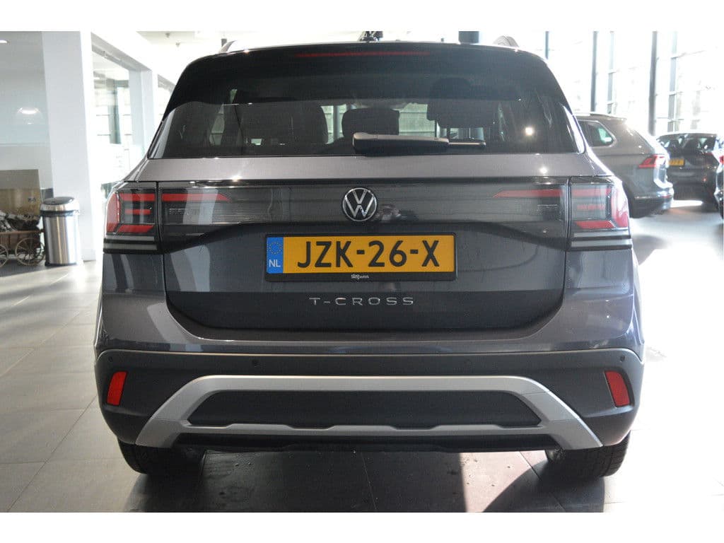 Volkswagen T-Cross 1.5 TSI LIFE carplay cruise camera led pdc 17 inch 150 pk !! thumbnail 5