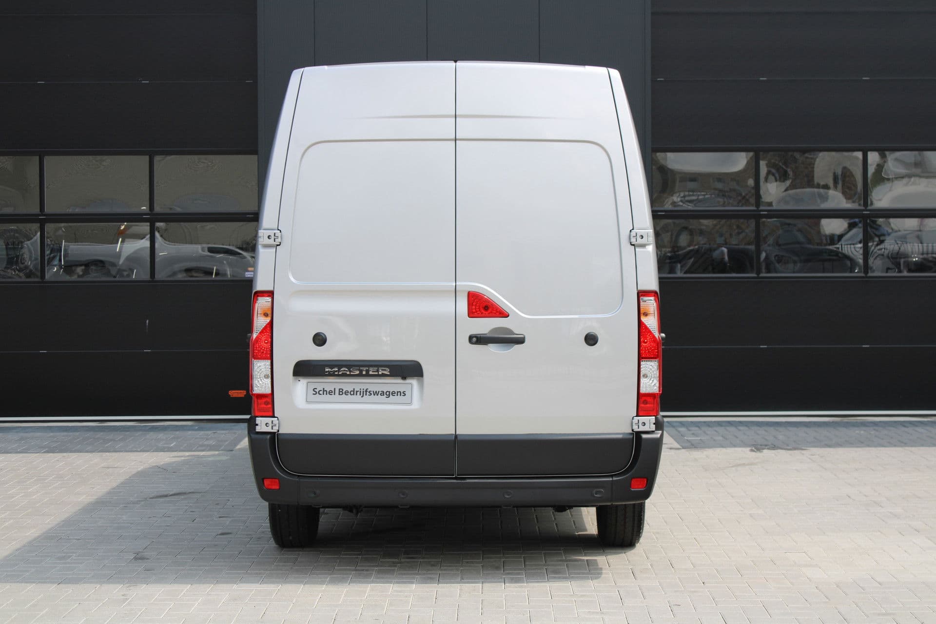 Renault Master T35 2.3 dCi 180pk L3H2 - Airco - Navigatie - Camera - Cruise - Parkeersensoren - 105l tank - Rijklaar thumbnail 21