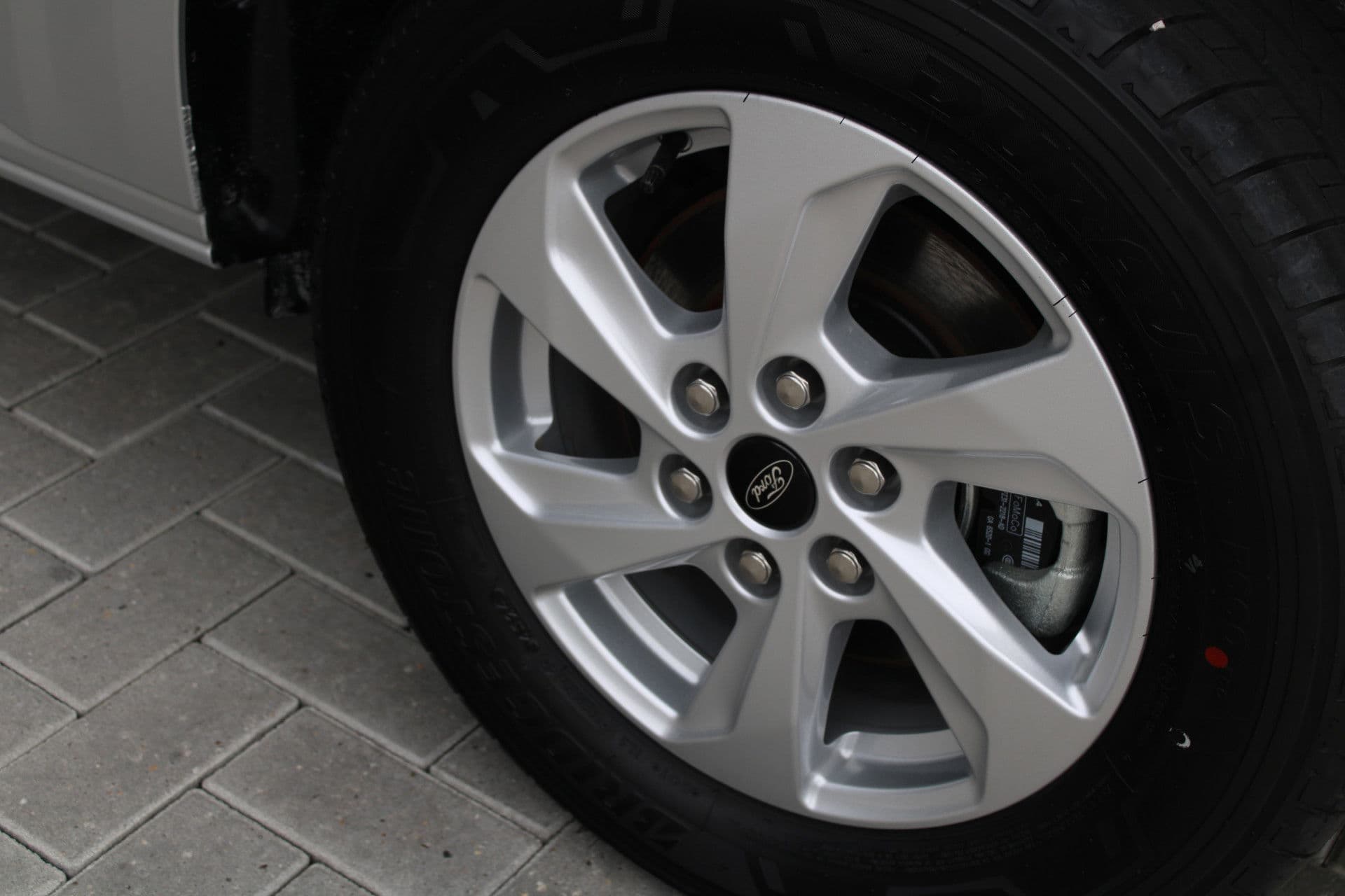 Ford Transit Custom 320 2.5 PHEV L2H1 Trend 232pk - 5 jaar GARANTIE - 2x Schuifdeur - Adaptive Cruise - Blind Spot - Navigatie - Camera - Verwarmd Stuur - Rijklaar thumbnail 37