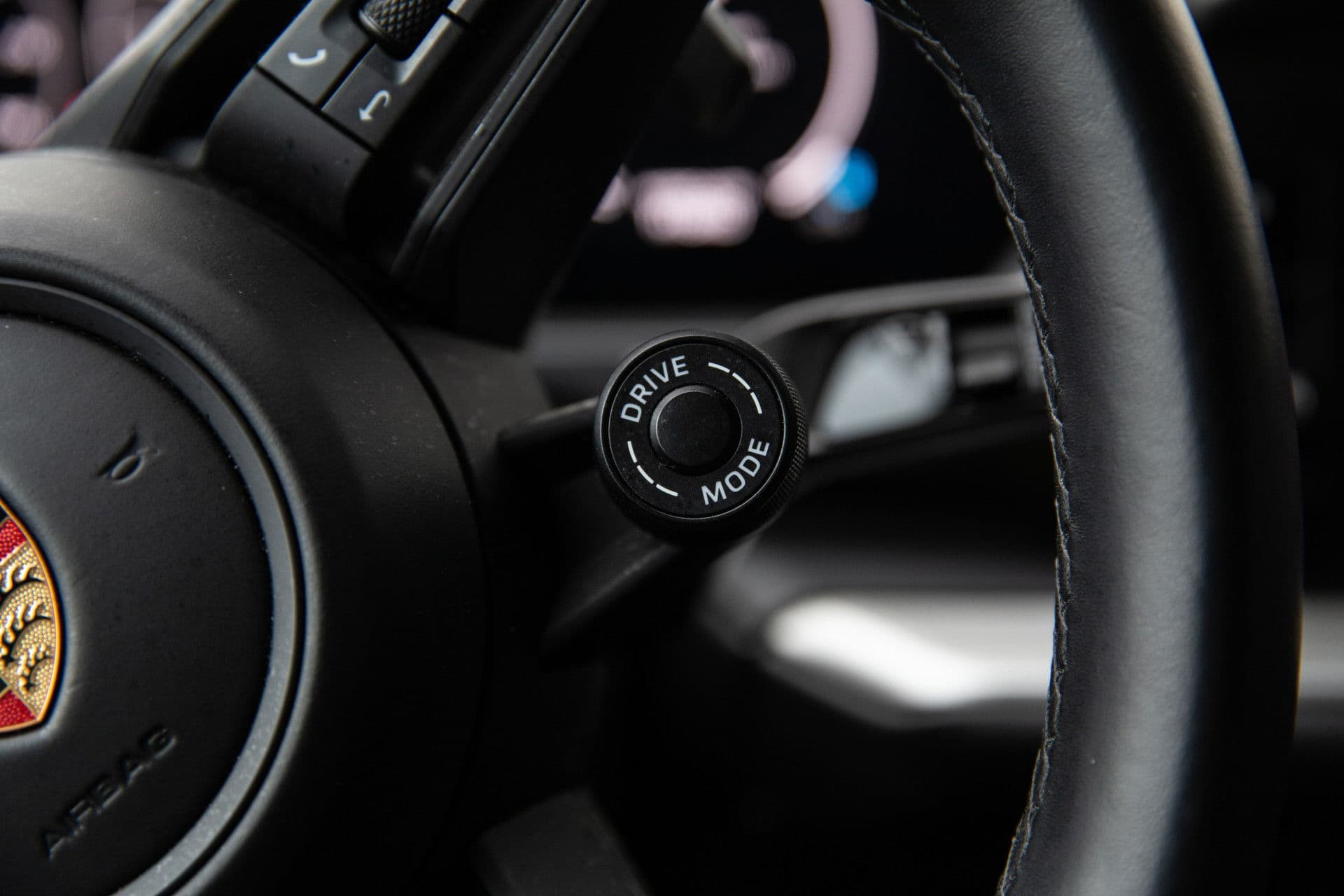 Porsche Cayenne Coupé 3.0 E-Hybrid , Panoramadak, Bijrijdersdisplay, Trekhaak, Sport Design, Origineel NL thumbnail 13