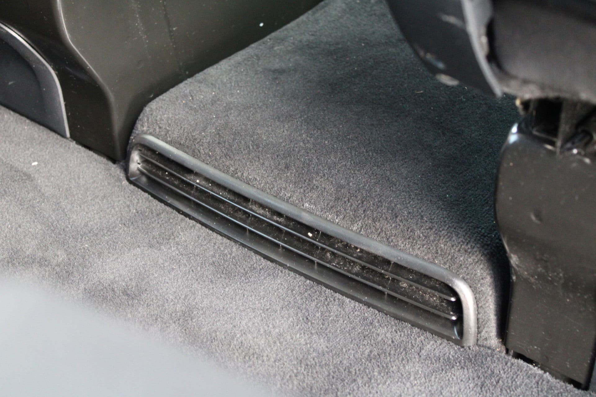 Mercedes-Benz V-Klasse 300d - Avantgarde - DC - 4-matic - 360 Cam - Multibeam - Elektrische schuifdeuren - Digitale spiegel - Volle auto - Rijklaar thumbnail 51