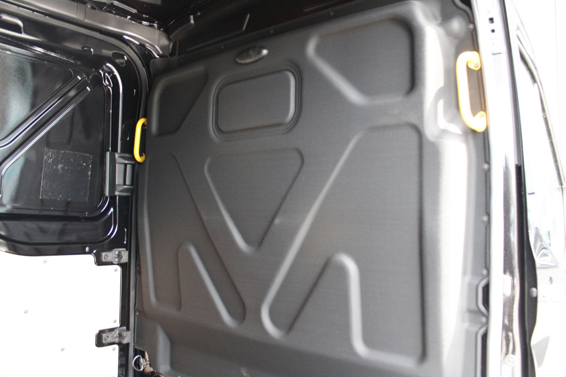 Ford Transit 350 2.0 TDCI L2H2 Limited 165pk - 2x Schuifdeur - Navi - 360 Camera - Adaptive Cruise - Xenon - Blind Spot - Rijklaar thumbnail 7