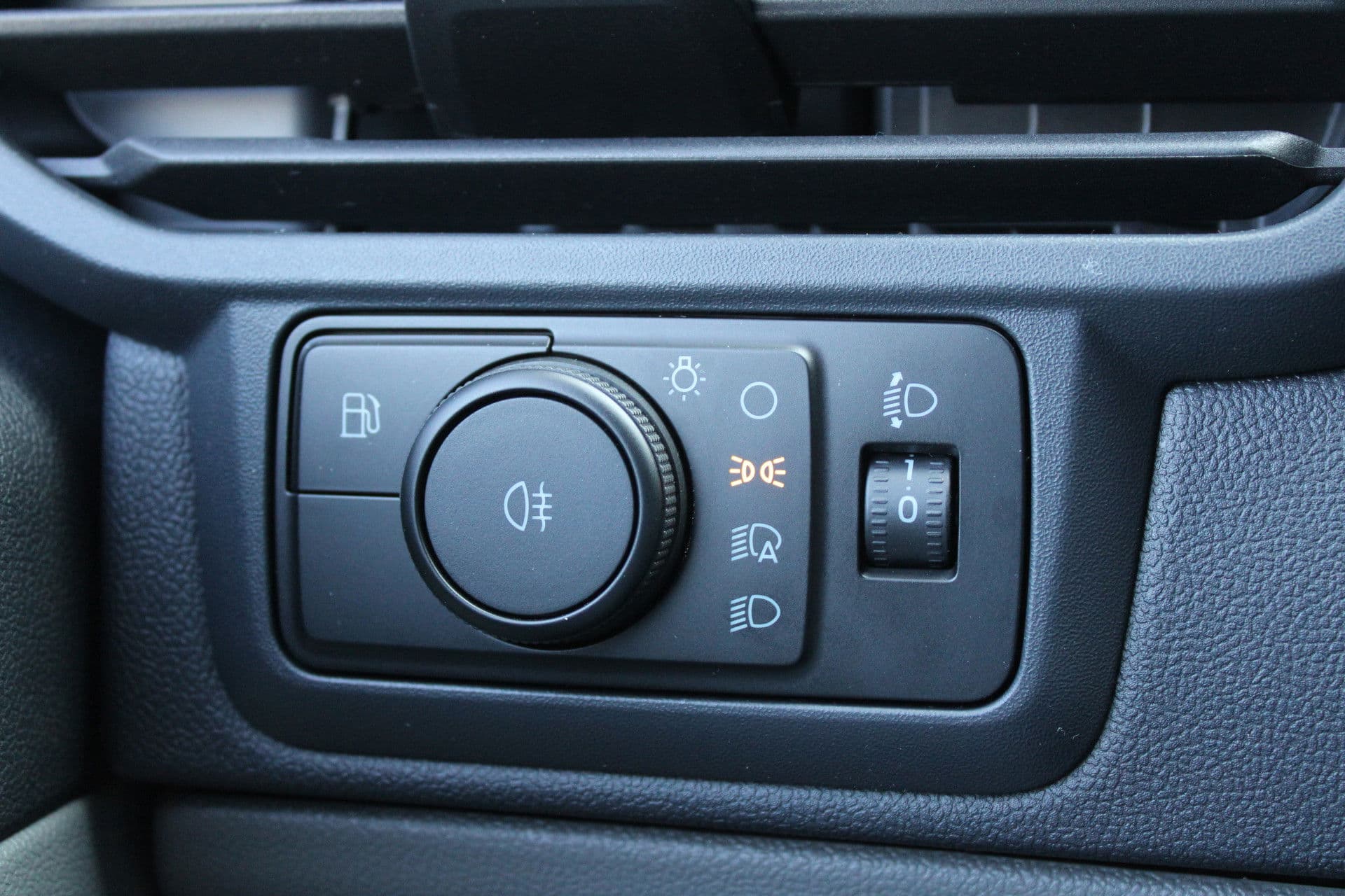 Ford Transit Custom 320 2.5 PHEV L2H1 Trend 232pk - 5 jaar GARANTIE - 2x Schuifdeur - Adaptive Cruise - Blind Spot - Navigatie - Camera - Verwarmd Stuur - Rijklaar thumbnail 33