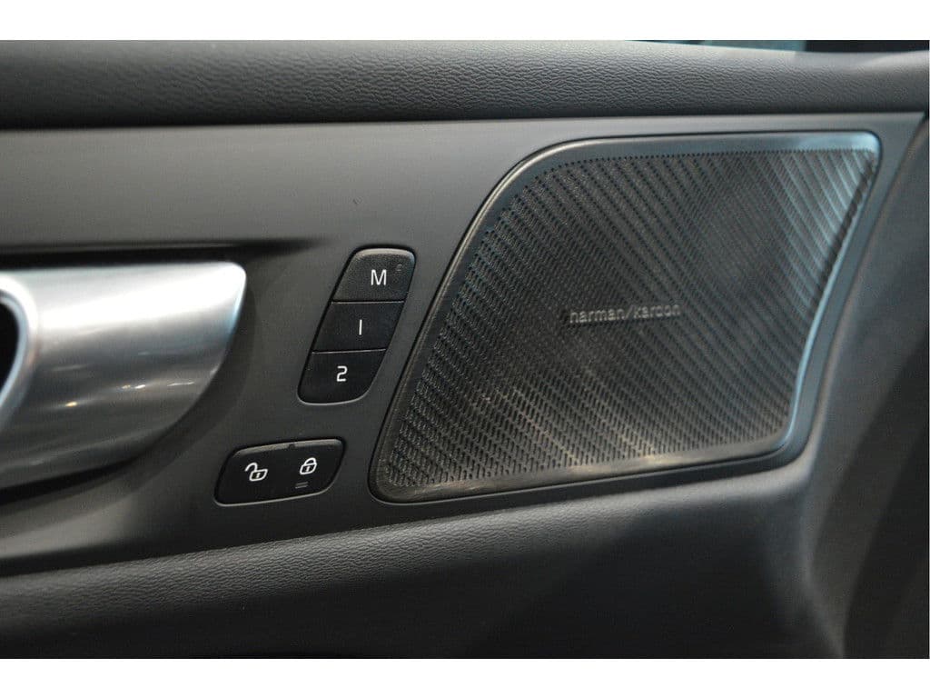 Volvo V60 2.0 T6 Plug-in hybrid AWD Plus Dark leer trekhaak !! thumbnail 14