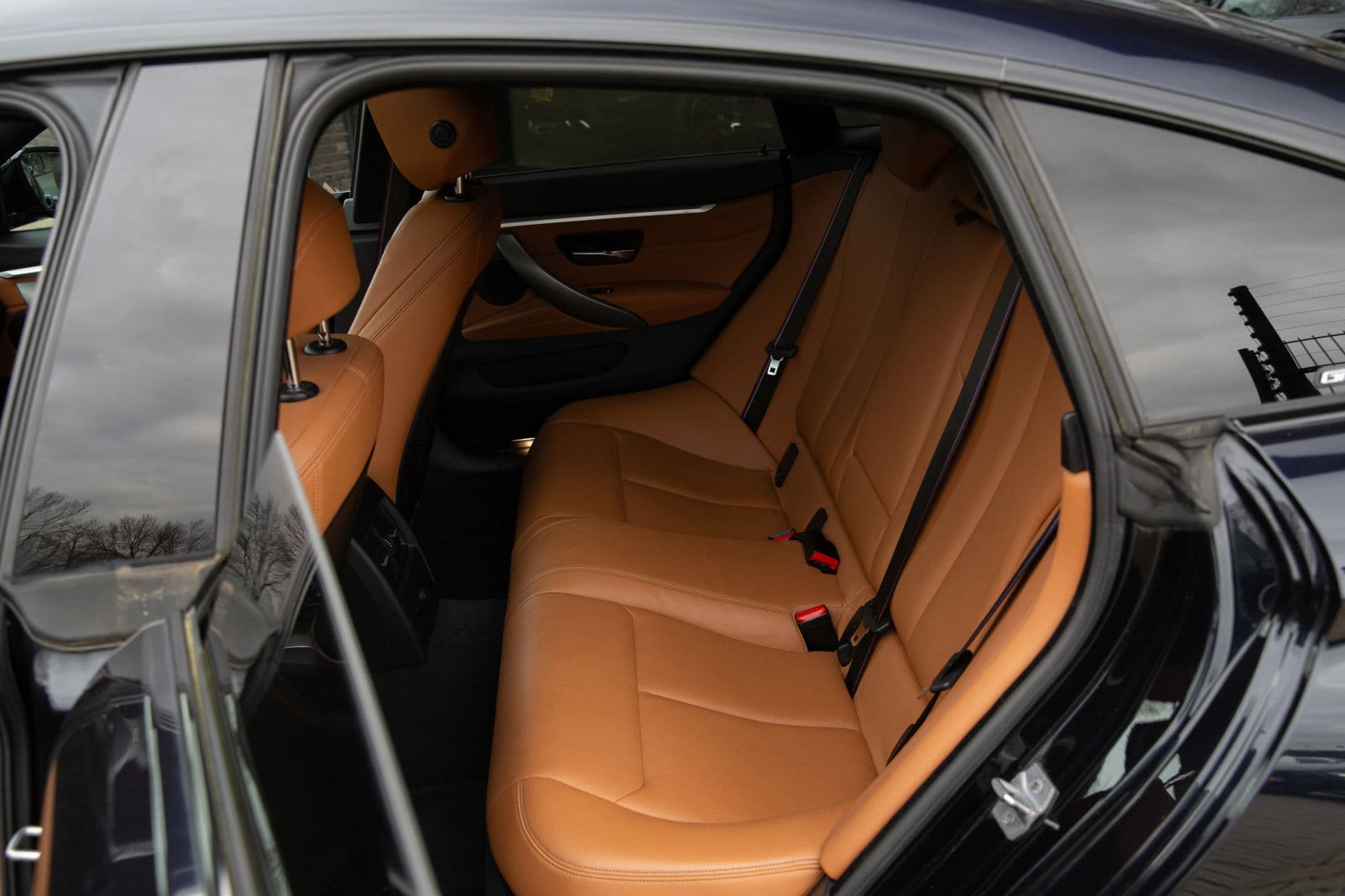 BMW 4 Serie Gran Coupé 418i High Executive M-Sport , Panoramadak, Head-up display, Achteruitrijcamera, thumbnail 11