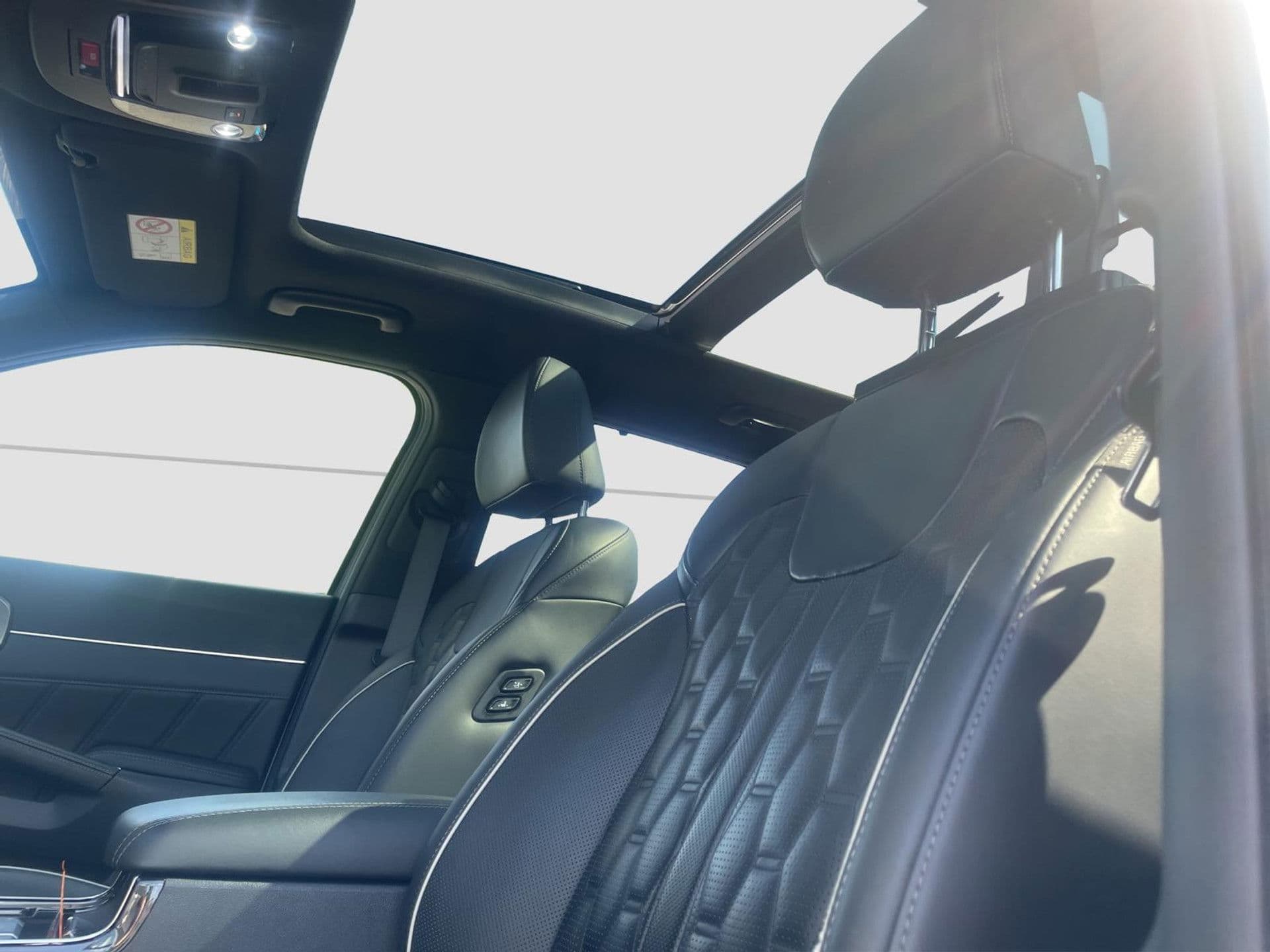 Kia Sorento 1.6 PHEV 4WD ExecutiveLine | Pano | Trekhaak | Nappa Leder | Head-up | Donkere hemel | thumbnail 3